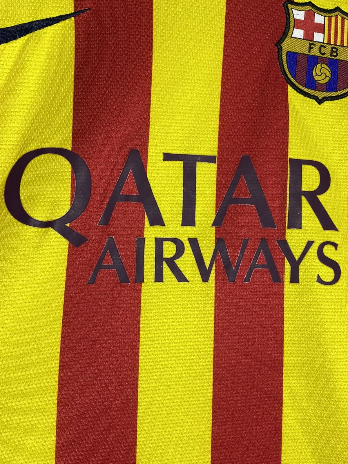 Nike Nike FC Barcelona 2013/14 Away Soccer Jersey Messi Era Size US M / EU 48-50 / 2 - 4 Thumbnail