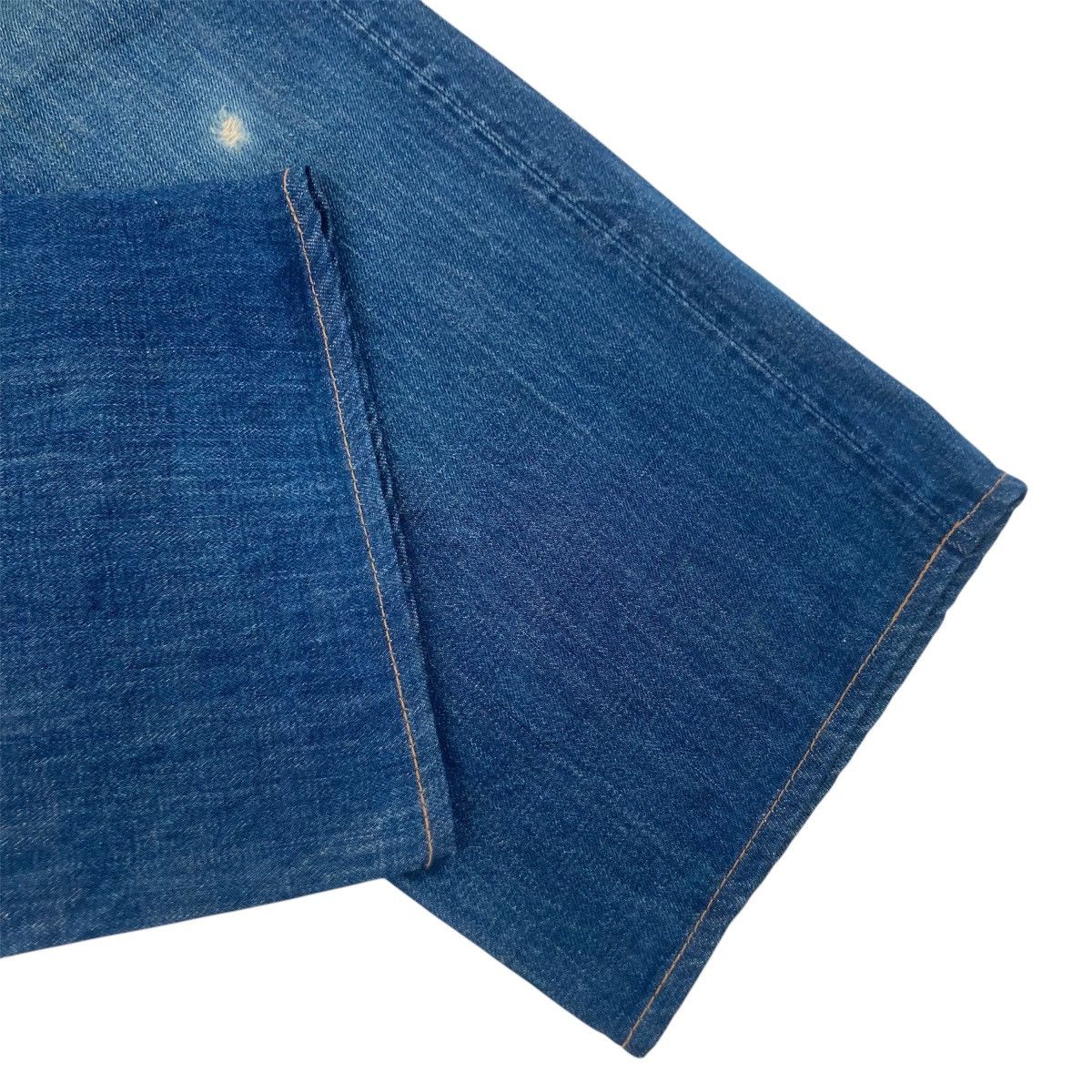 Evisu DISTRESSED EVISU SELVEDGE BUCKLE BACK JEANS Size US 37 - 8 Thumbnail