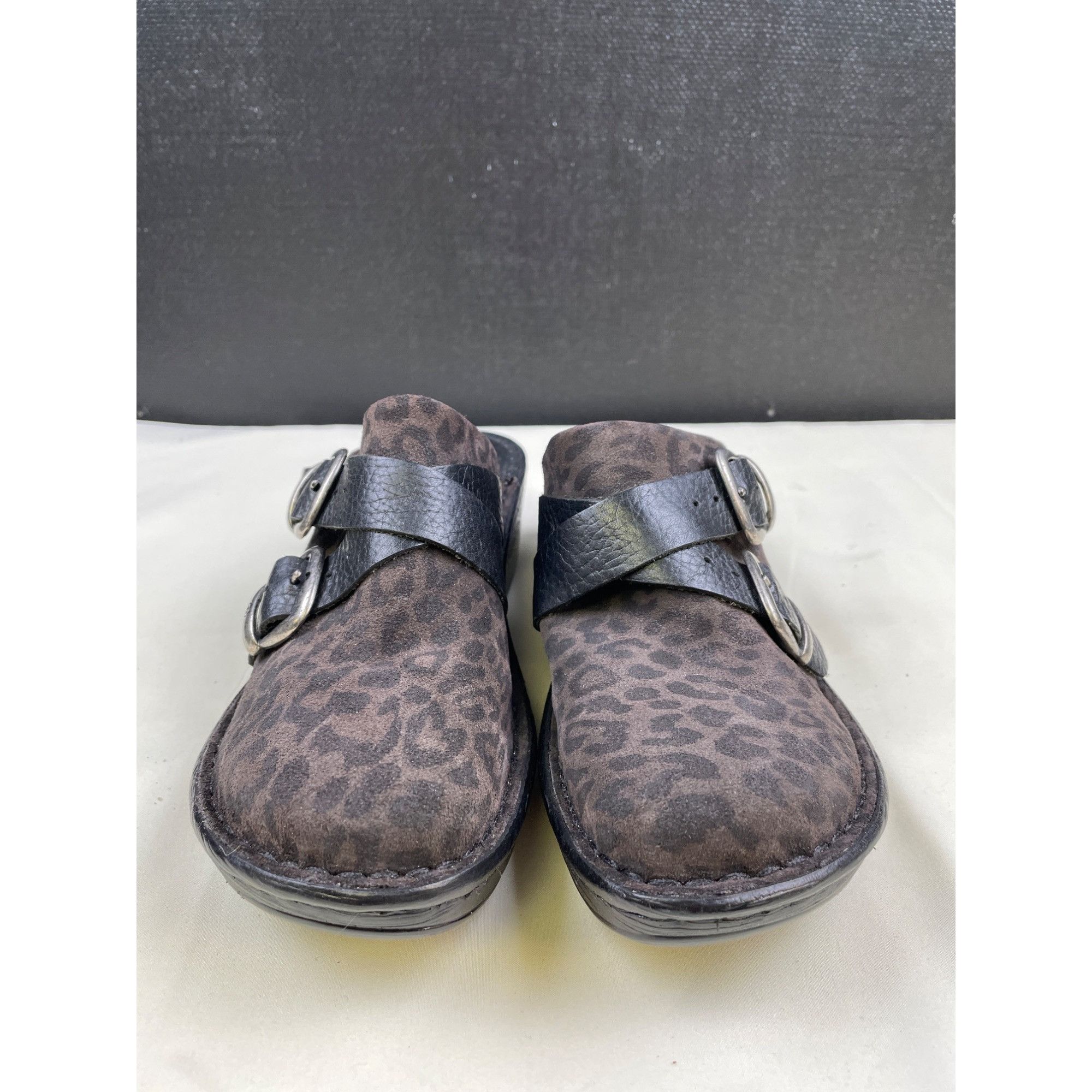 Born Born Women's Brown Leather Animal Print Clogs/ Shoes Size 7 Size US 7 / IT 37 - 2 Thumbnail