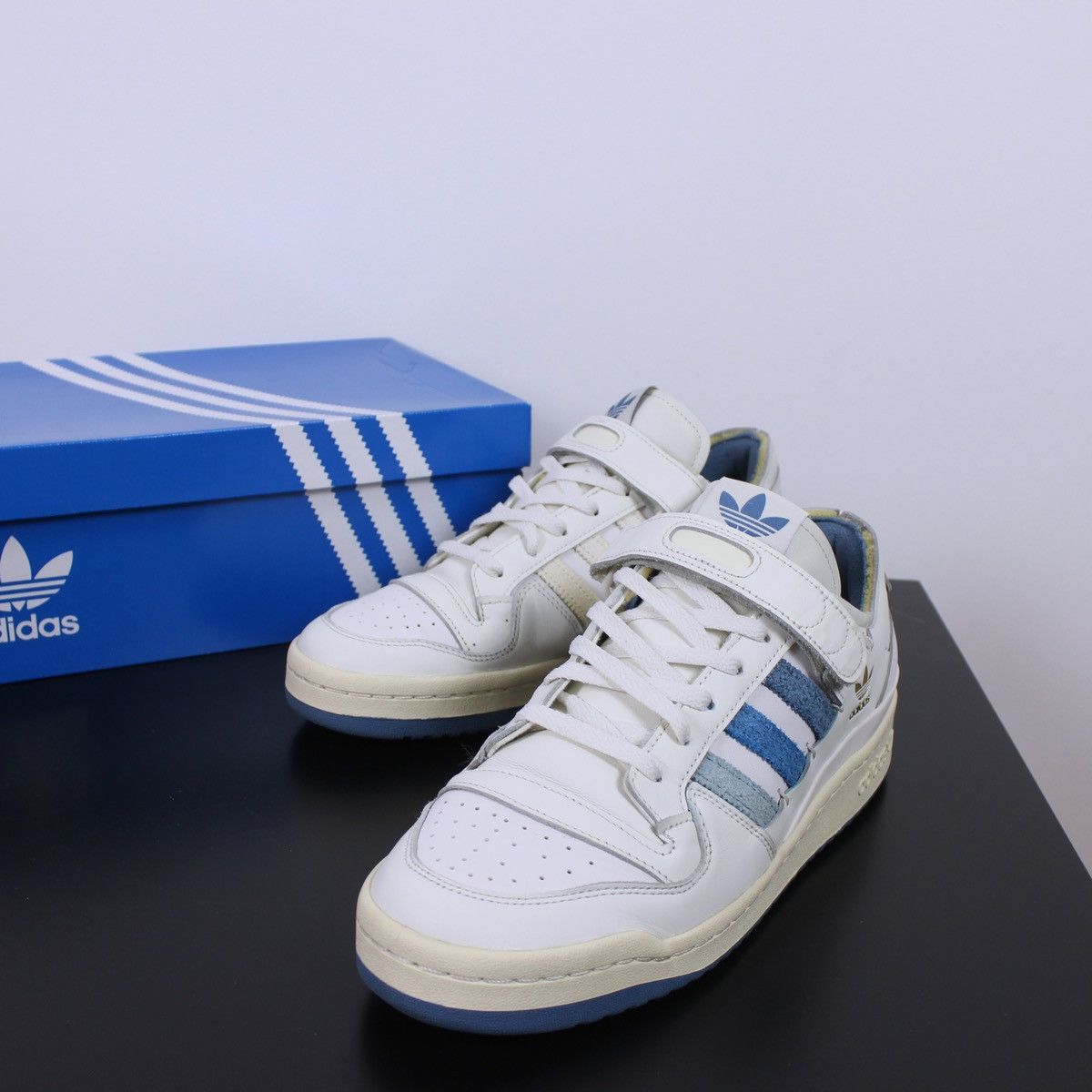 Adidas ADIDAS FORUM 84 LOW 'WHITE PULSE BLUE' Size US 11 / EU 44 - 3 Thumbnail