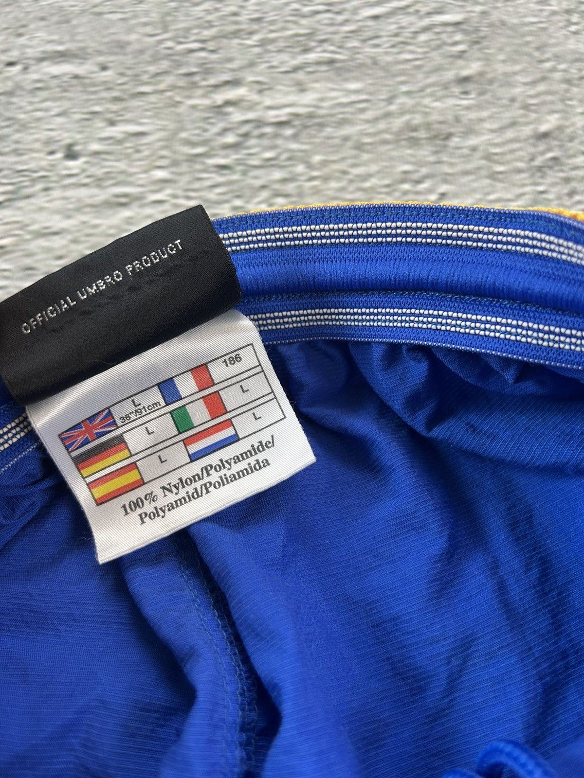 Chelsea Soccer Vintage Chelsea FC 2001 2002 Umbro shorts #8 Frank Lampard Size US 32 / EU 48 - 5 Thumbnail