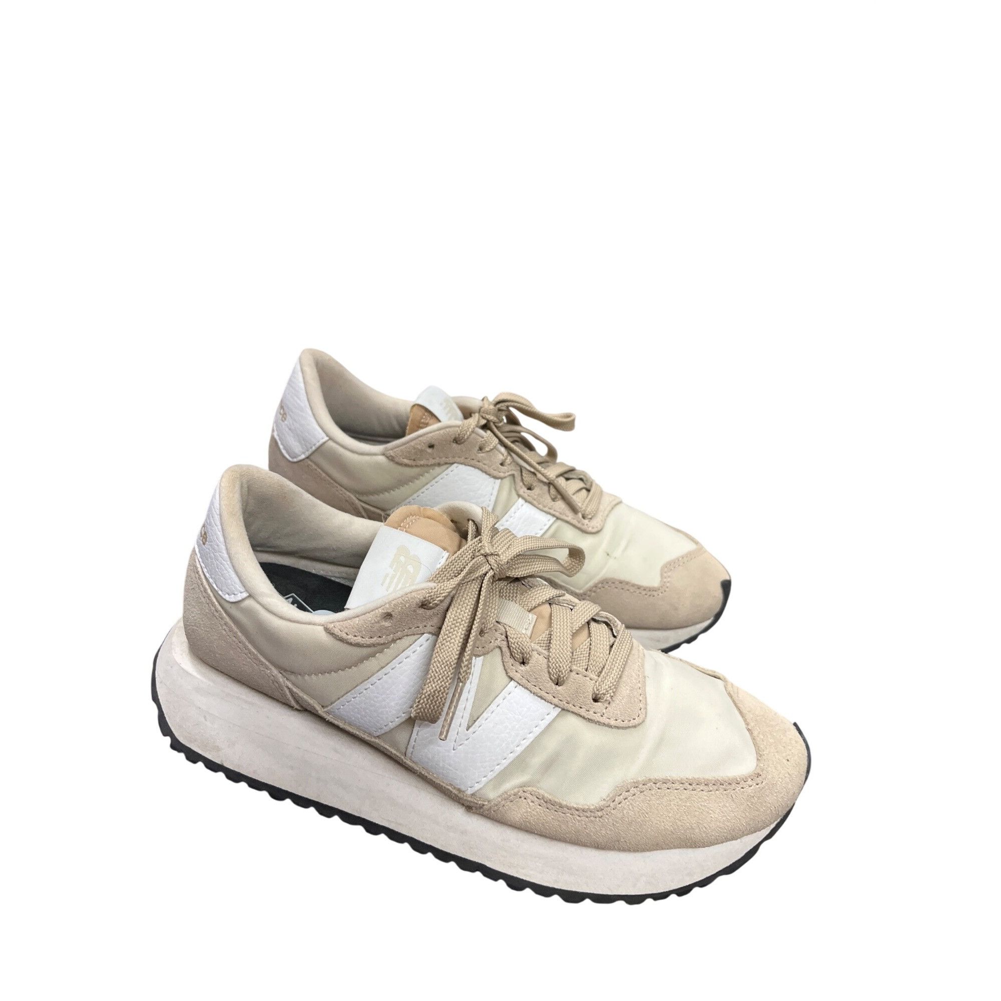 New Balance New Balance 237 wms tan white suede casual athletic sneakers Size US 8.5 / IT 38.5 - 3 Thumbnail