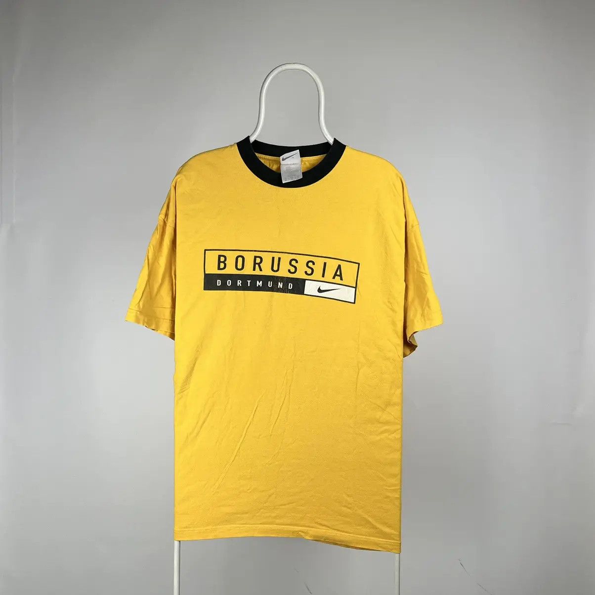 Nike Nike borussia T-shirt vintage size XXLARGE Size US XXL / EU 58 / 5 - 1 Thumbnail
