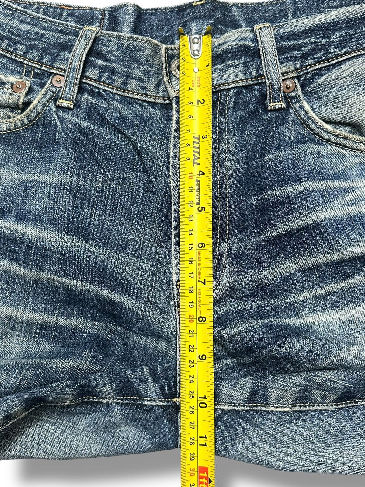 Uniqlo Vintage Uniqlo Distressed & Thunder Striked Vintage Looks Size US 32 / EU 48 - 18 Thumbnail