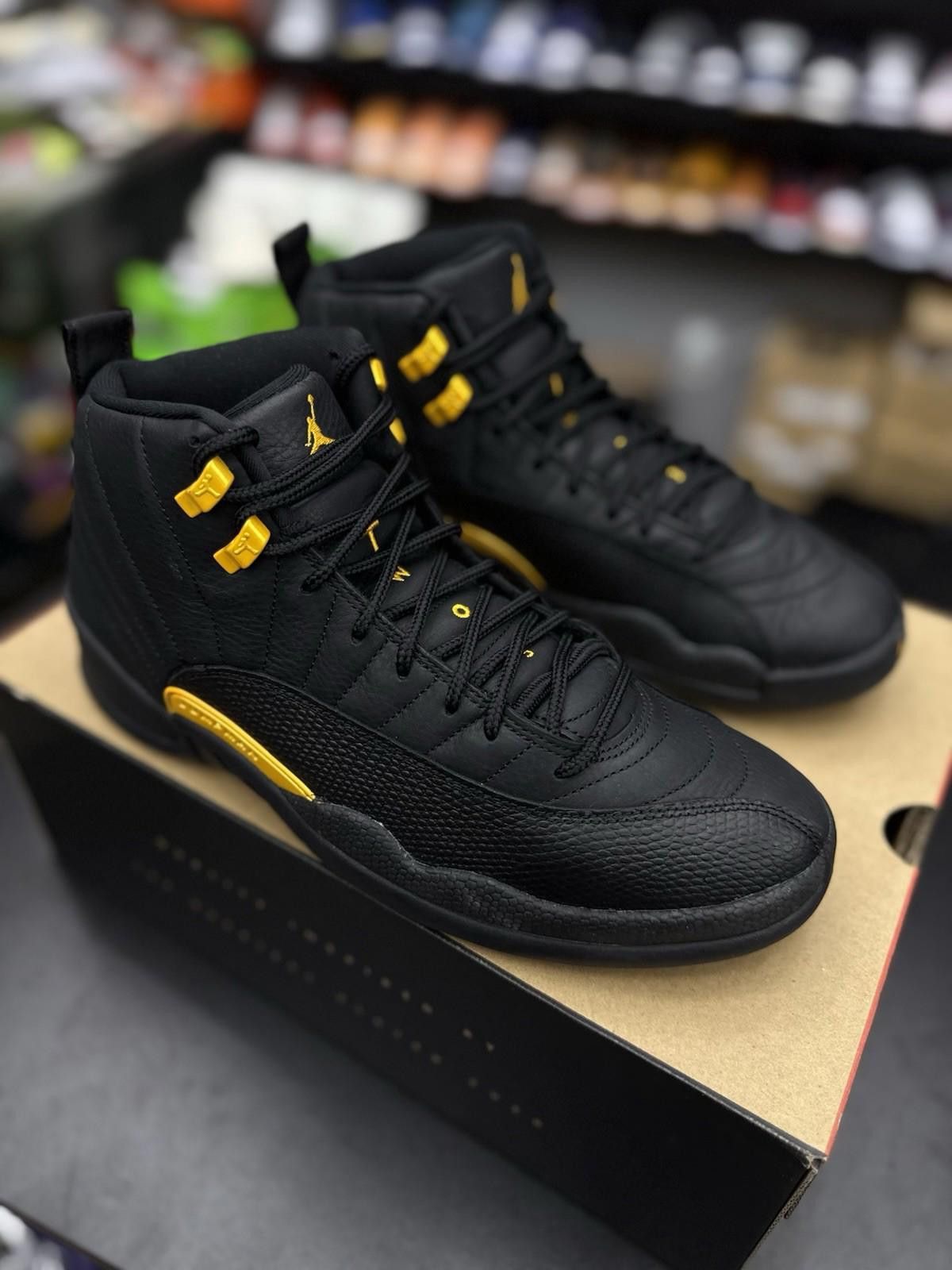 Jordan Brand Air Jordan 12 Black Taxi Retro Size 11 2022 CT8013-071 Size US 11 / EU 44 - 8 Thumbnail