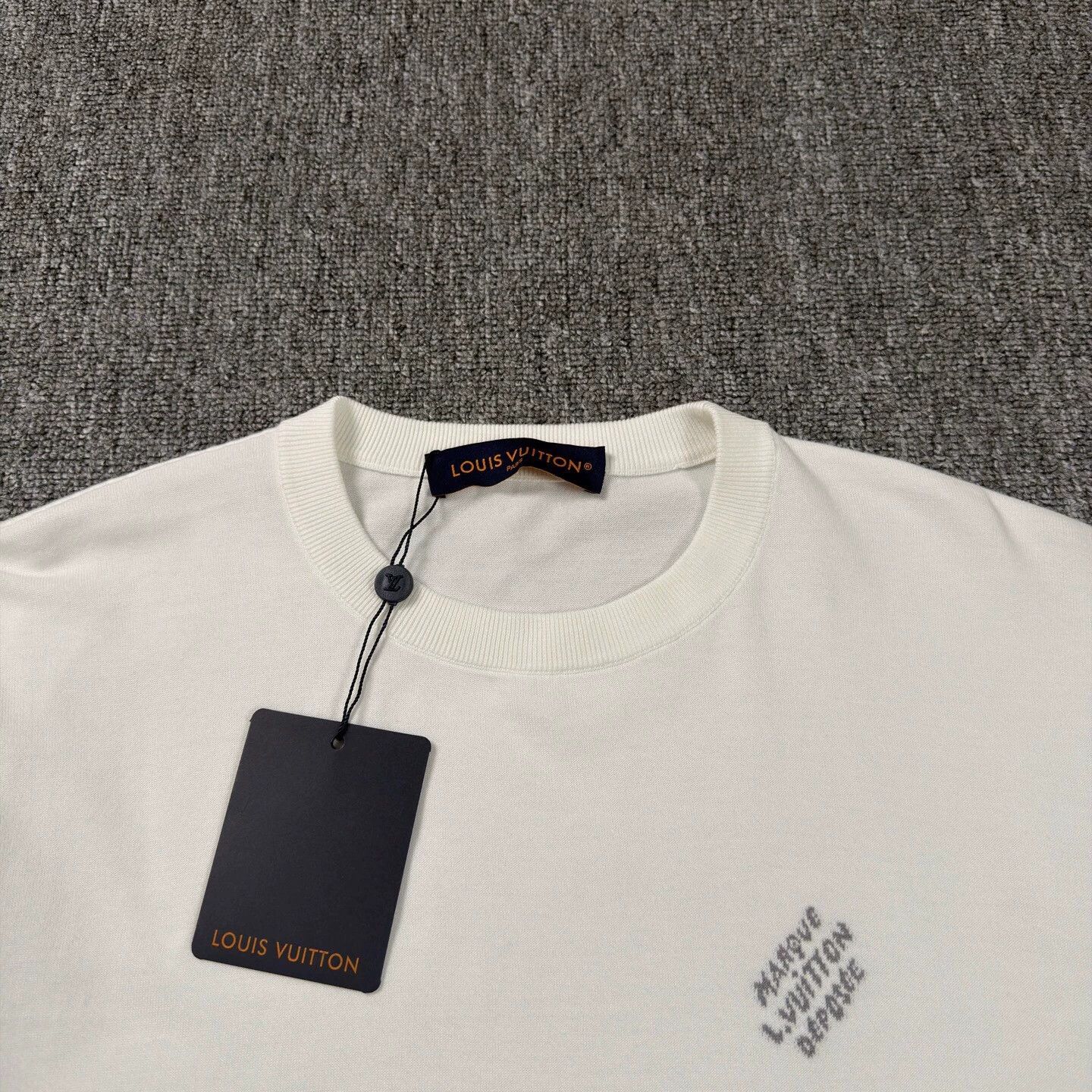 Louis Vuitton LV Allover Print Knit SS Tee White Cuffs S Mint Size US S / EU 44-46 / 1 - 3 Thumbnail