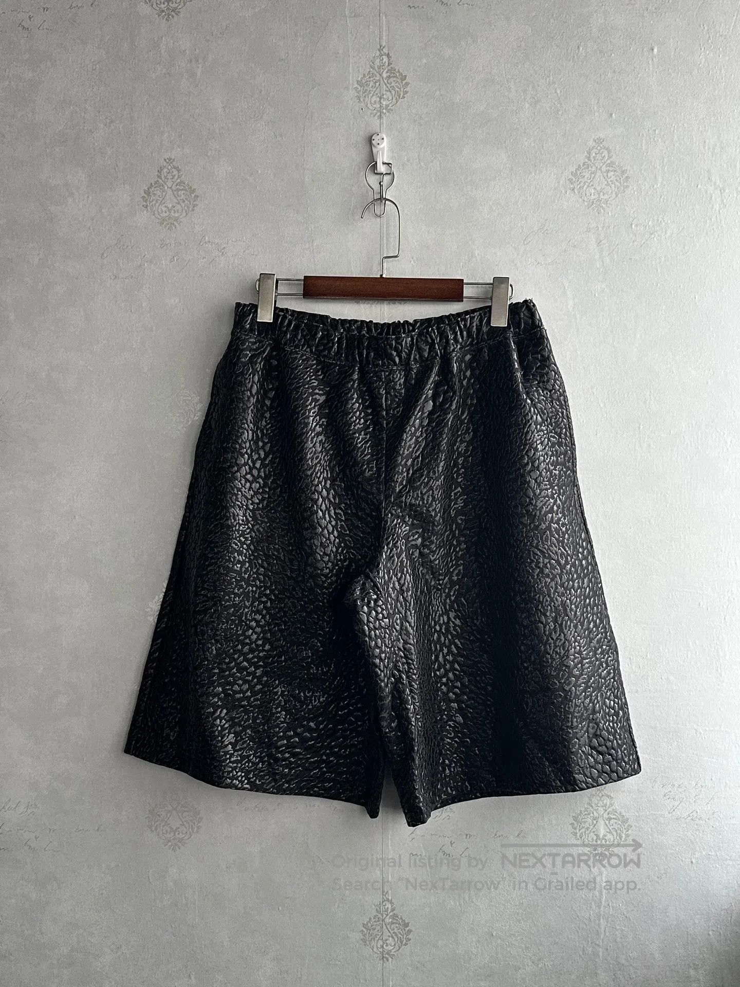 Comme des Garcons Comme des Garcons sizem Dark pattern relief shorts| Size US 32 / EU 48 - 1 Thumbnail