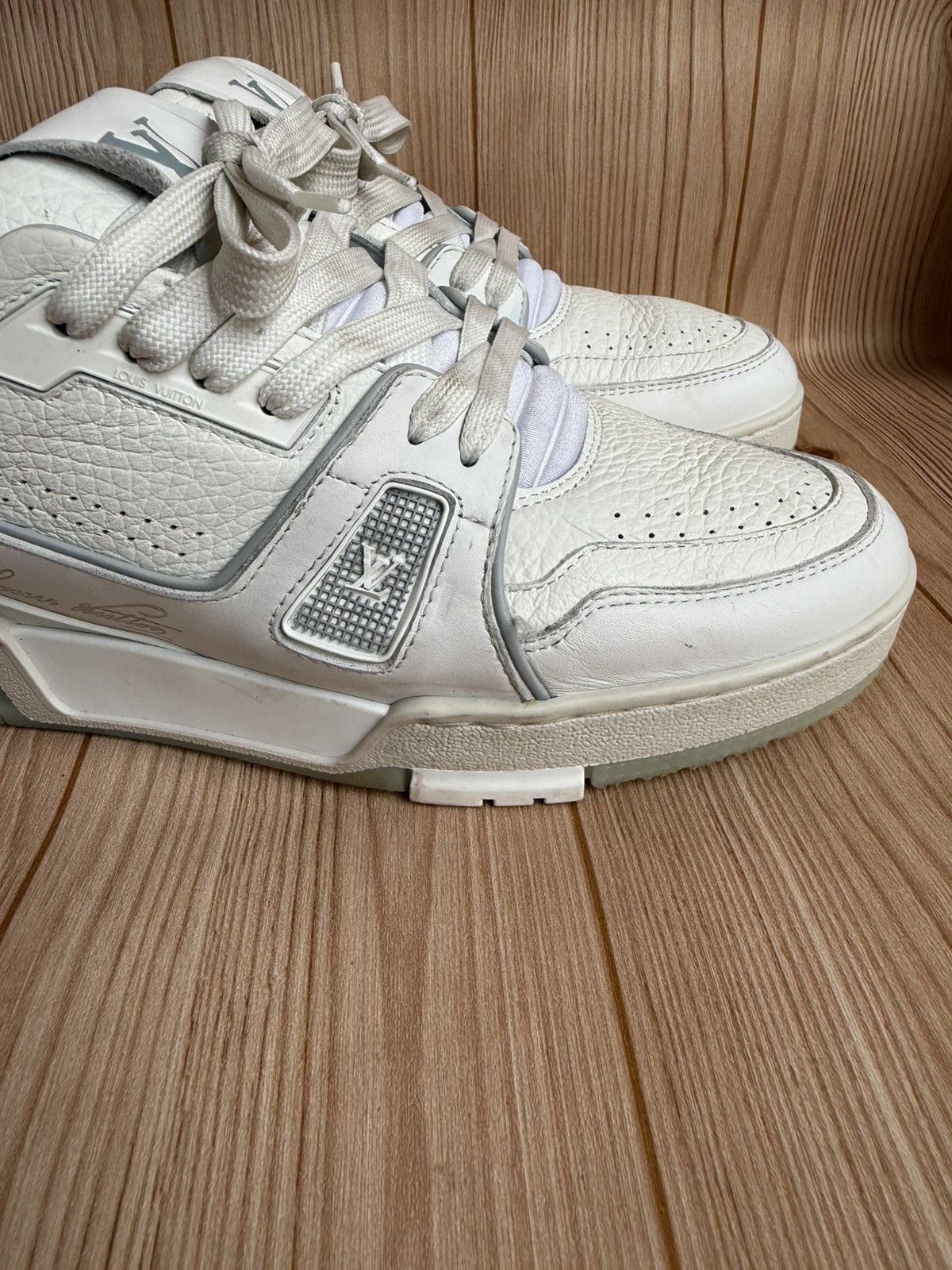 Louis Vuitton White/gray trainers Size US 7 / EU 40 - 12 Thumbnail