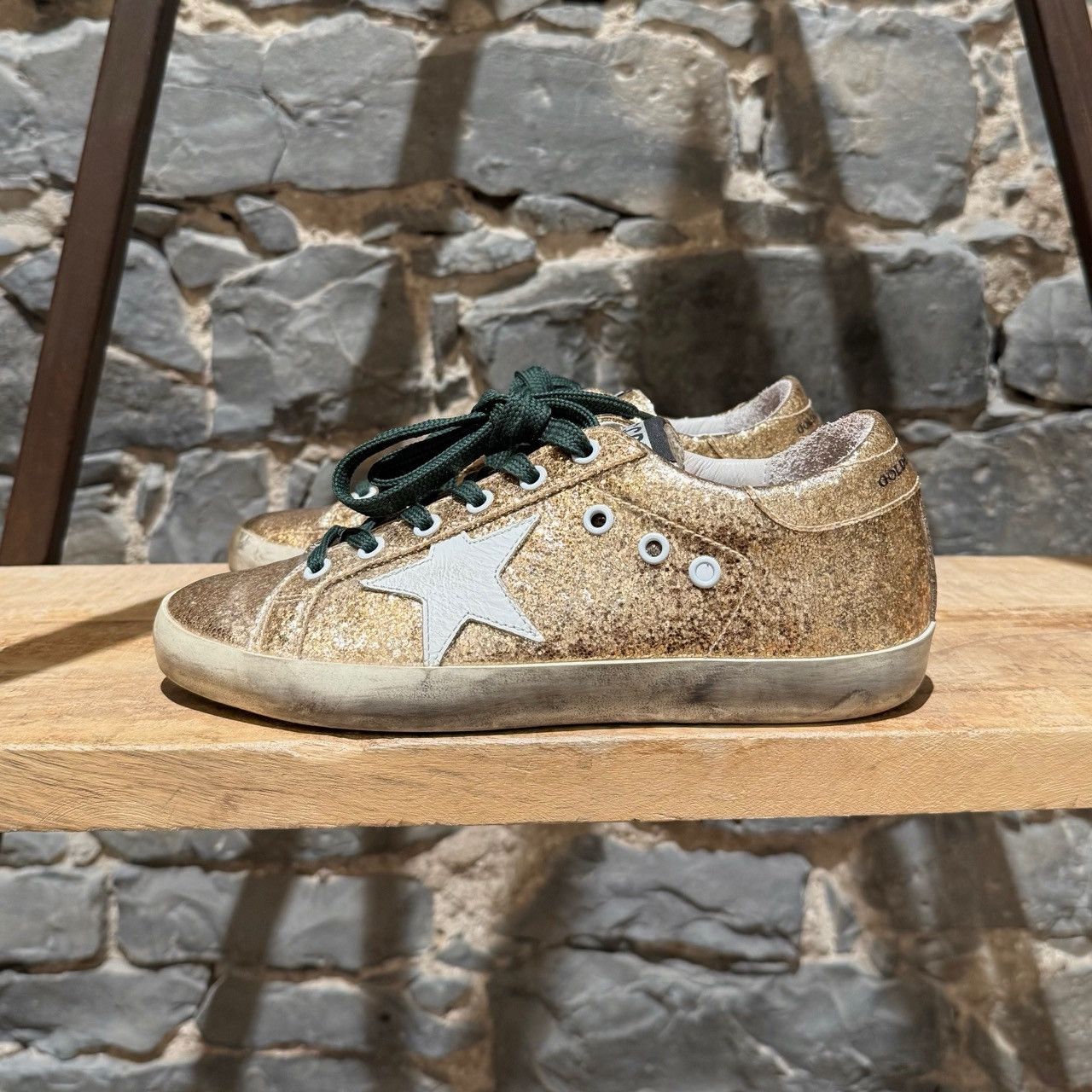 Golden Goose Golden Goose Superstar Gold Glitter Sneakers Size US 7 / IT 37 - 5 Thumbnail