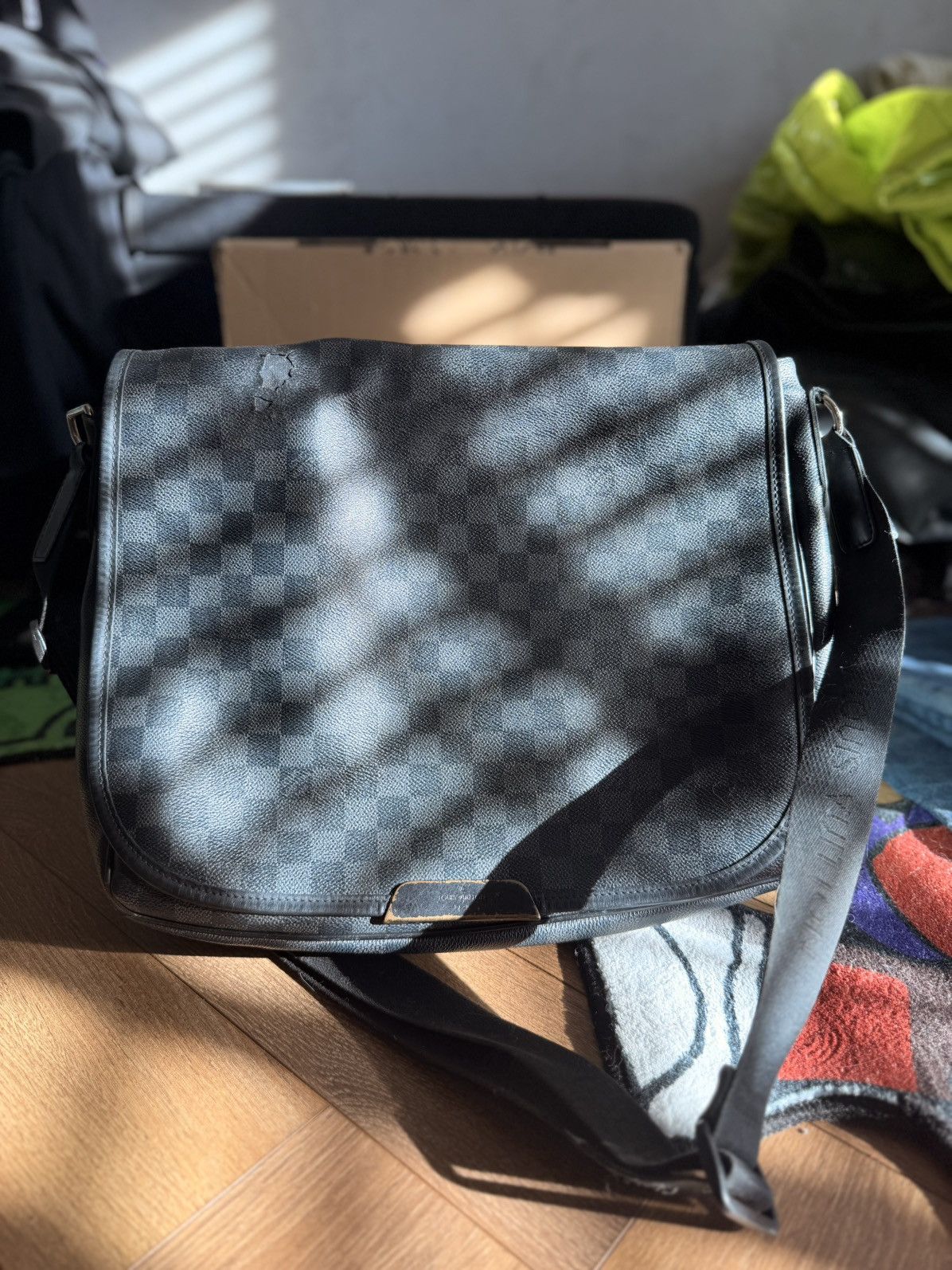 Louis Vuitton Louis Vuitton LV Daniel Graphite mm bag 2008 made in france Size ONE SIZE - 1 Thumbnail