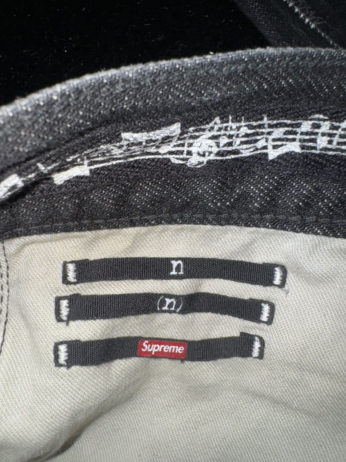 Number (N)ine × Supreme Supreme®/Number (N)ine Patches Loose Fit Selvedge Jean Size US 30 / EU 46 - 17 Thumbnail