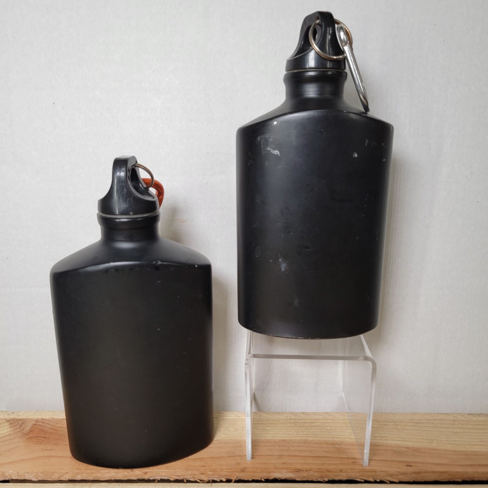 Other Set of 2 Jägermeister Black Aluminum Hip Flasks w Carabiners Size ONE SIZE - 3 Thumbnail