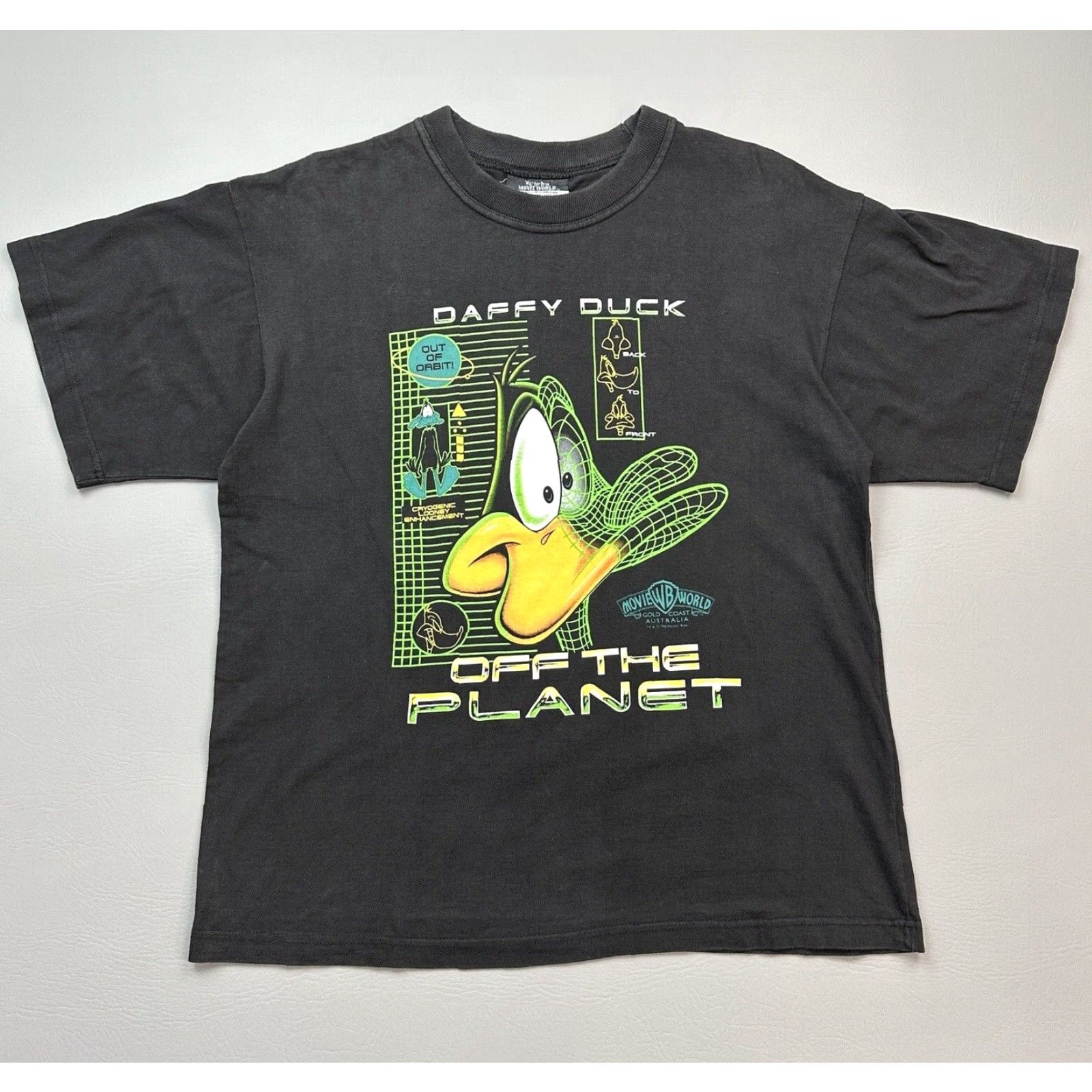 Vintage VINTAGE Warner Bros Shirt Mens Small Black Daffy Duck Movie World 90s Cartoon Graphic Print T-Shirt Size US S / EU 44-46 / 1 - 2 Thumbnail
