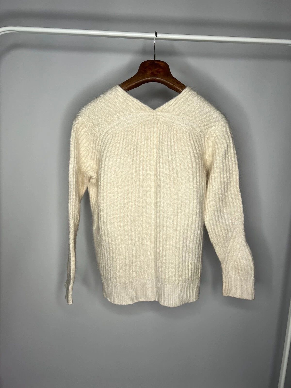 Allsaints Allsaints Ade V-Neck Women's Beige Knit Jumper Sweater Size S / US 4 / IT 40 - 5 Thumbnail