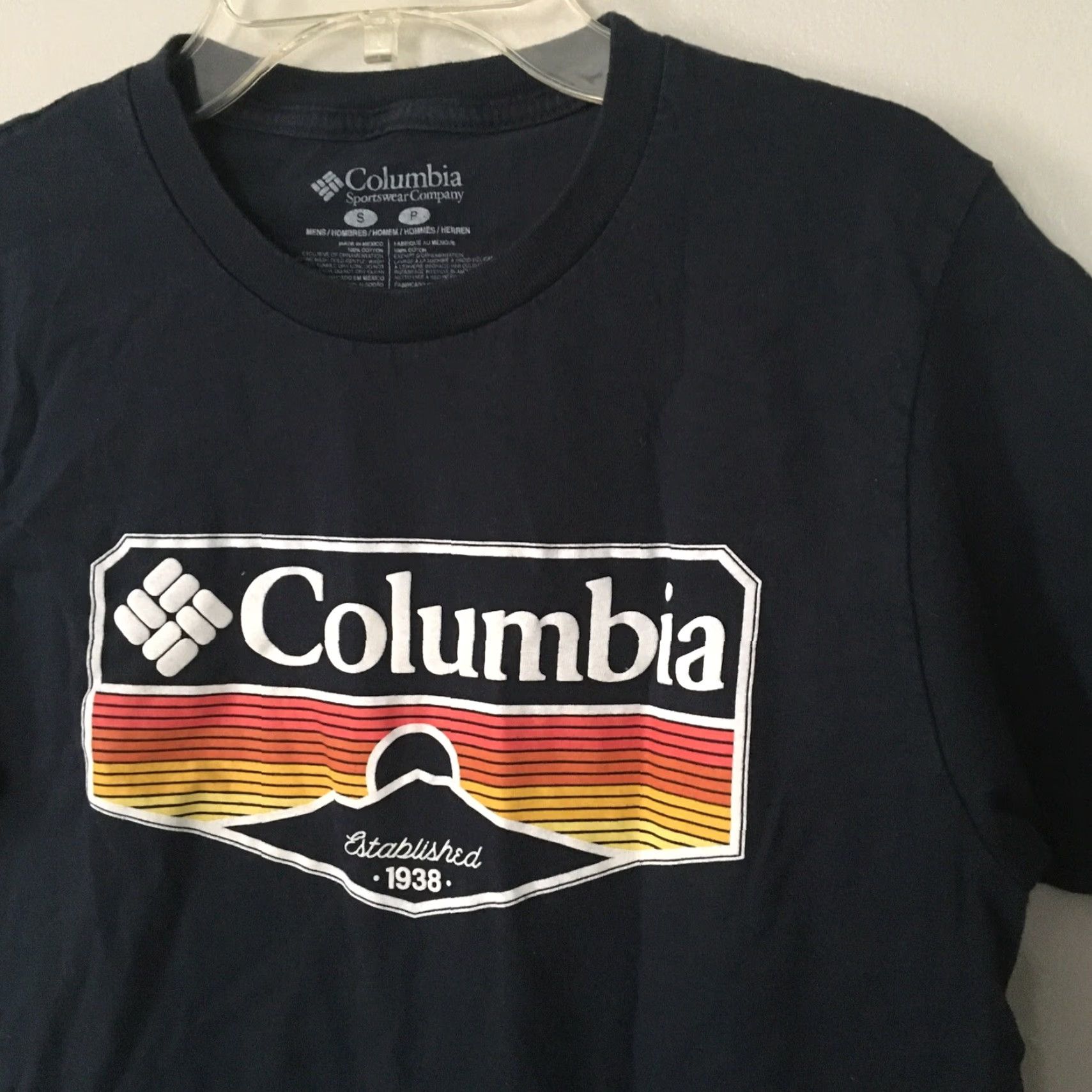 Logo 7 Columbia T-Shirt Logo Adult Small Navy Blue Mountain Sunrise Outdoor Mens Shirt Short Sleeve Crew Neck Cotton Knit All Seasons Logo Vintage No Size US S / EU 44-46 / 1 - 3 Thumbnail