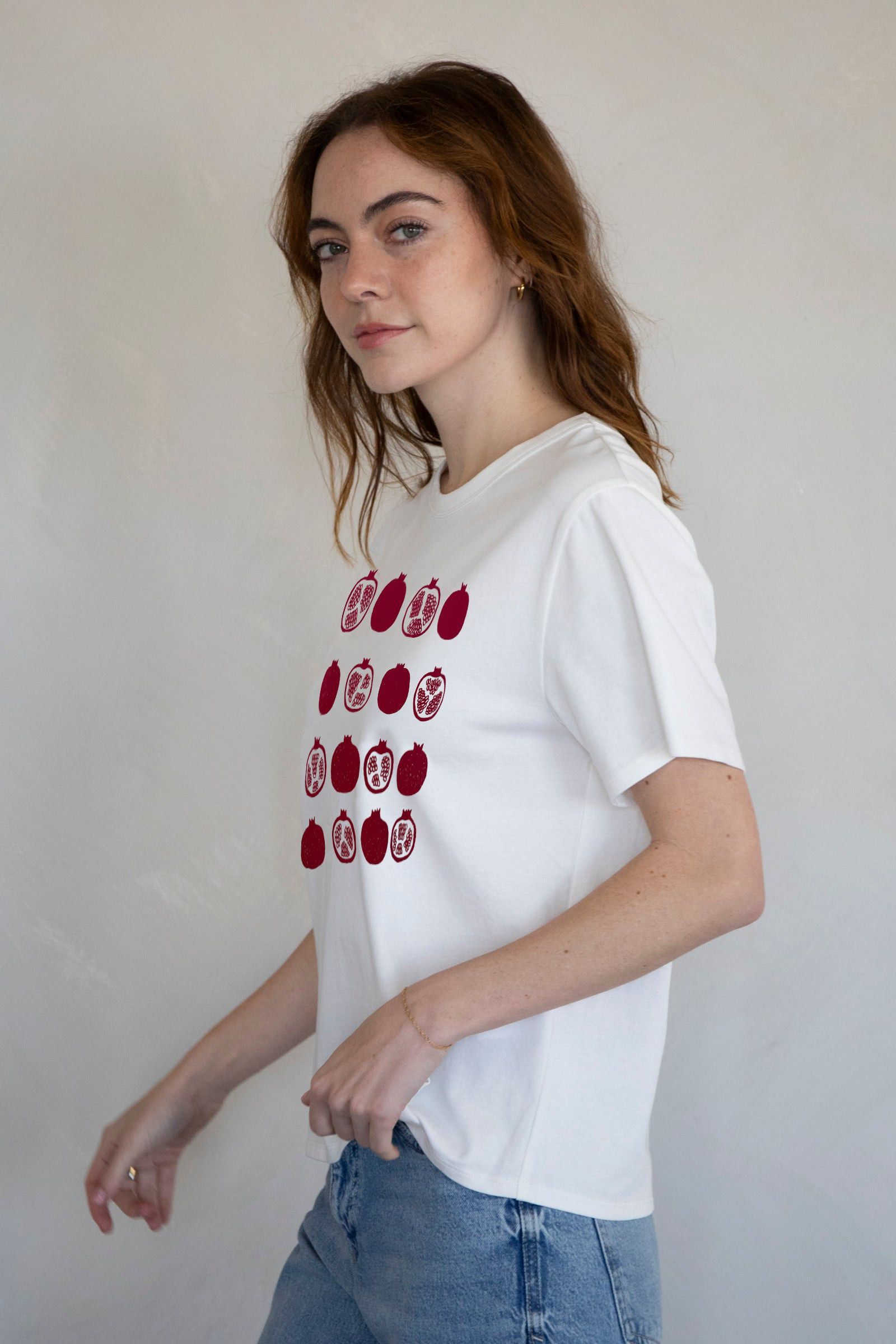 Designer × The Unbranded Brand Pomegranate T-Shirt, Fruit Shirt, Gardening Gift Size M / US 6-8 / IT 42-44 - 3 Thumbnail