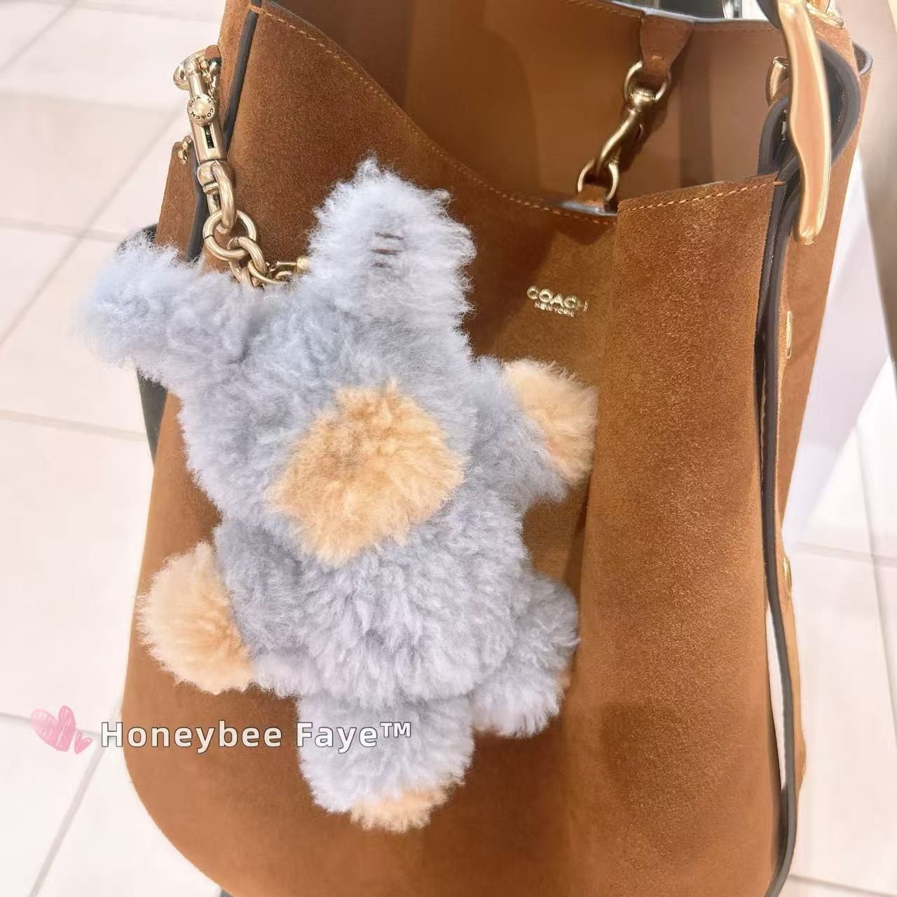 Coach Fuzzy Bag Charm In Shearling CCR23 Size ONE SIZE - 3 Thumbnail