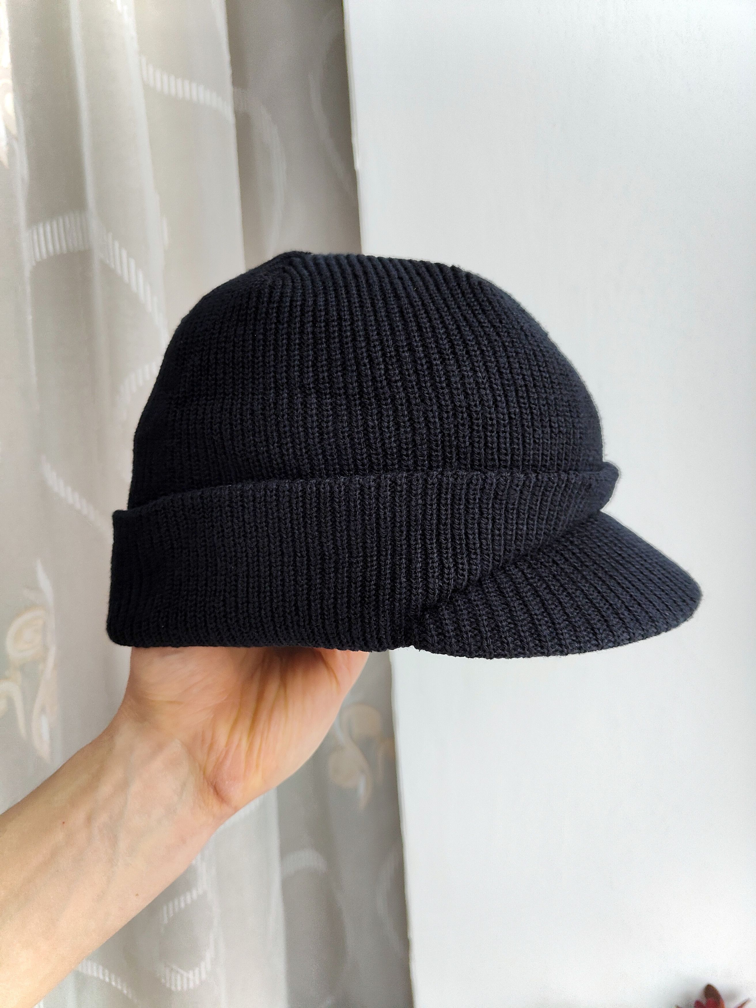 Nike Vintage Nike Air Visor Beanie Hat Jeep Cap Cuffed Peaked Hat Size ONE SIZE - 6 Thumbnail