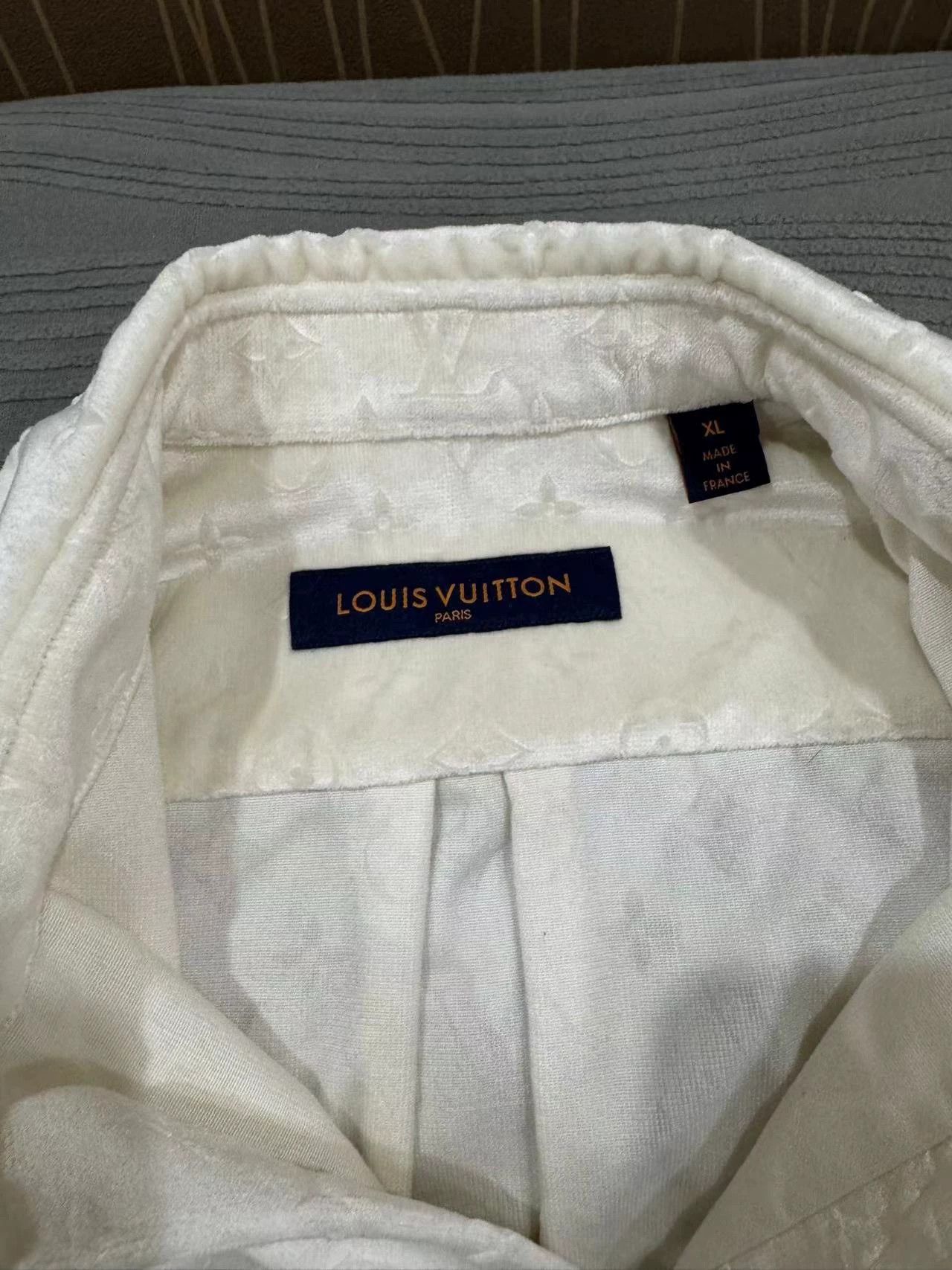 Louis Vuitton LV Men's Velvet Shirt New Size US XL / EU 56 / 4 - 3 Thumbnail