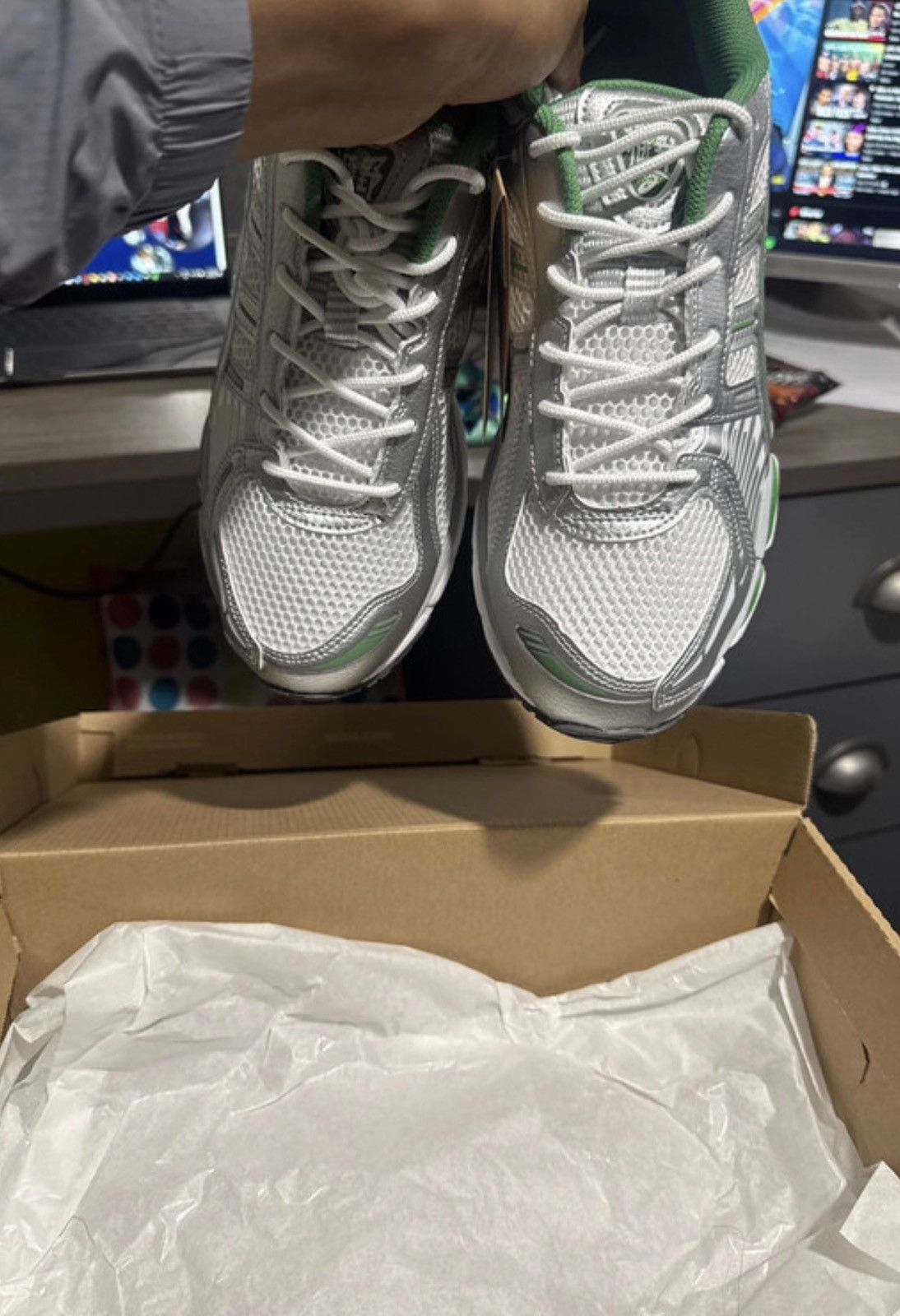 Asics ASICS Gel-Kayano 12.1 Size US 10 / EU 43 - 5 Thumbnail