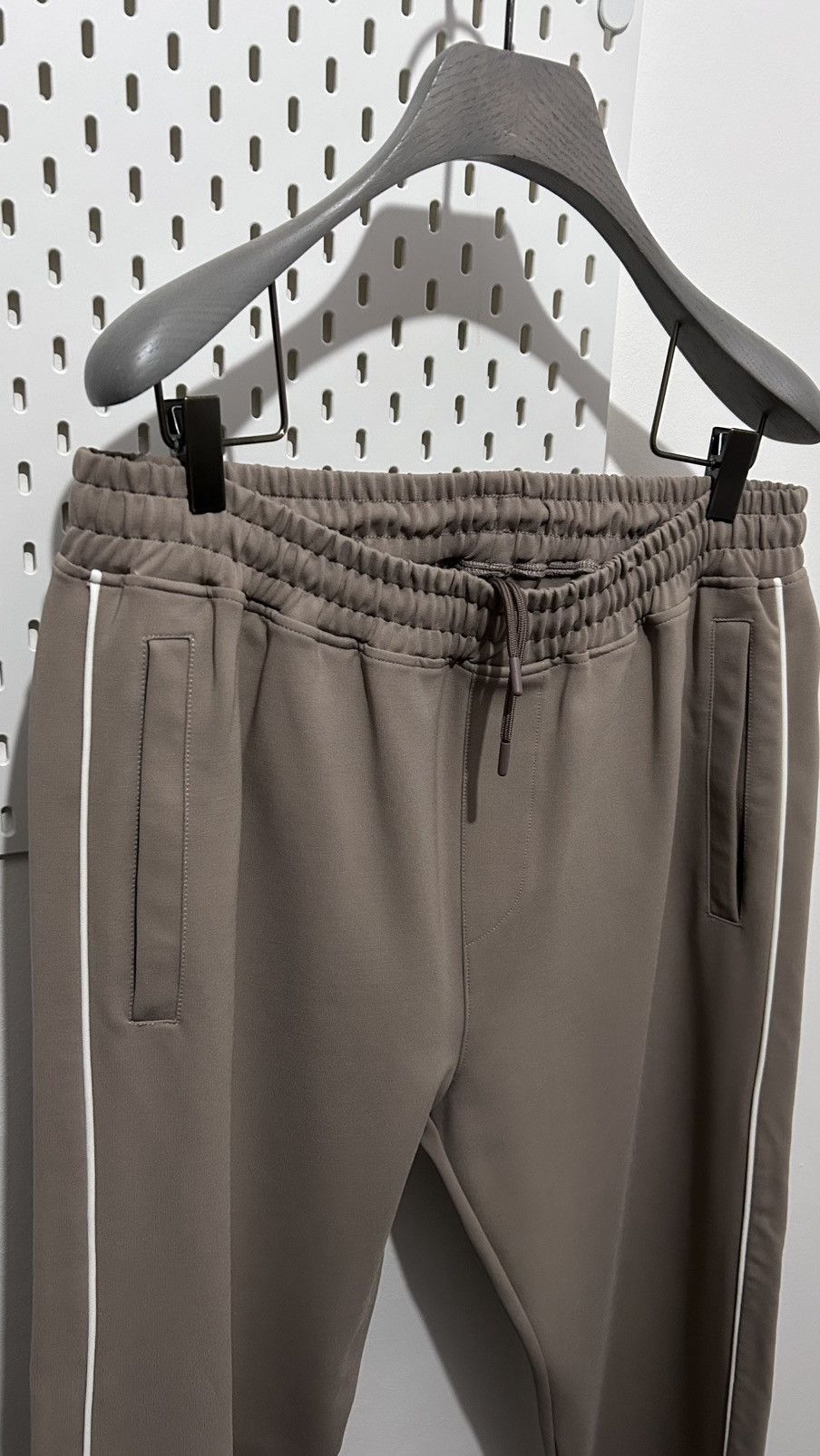 Represent Clo. Represent Split Track Pants - Mushroom Colour Large Size US 34 / EU 50 - 2 Thumbnail