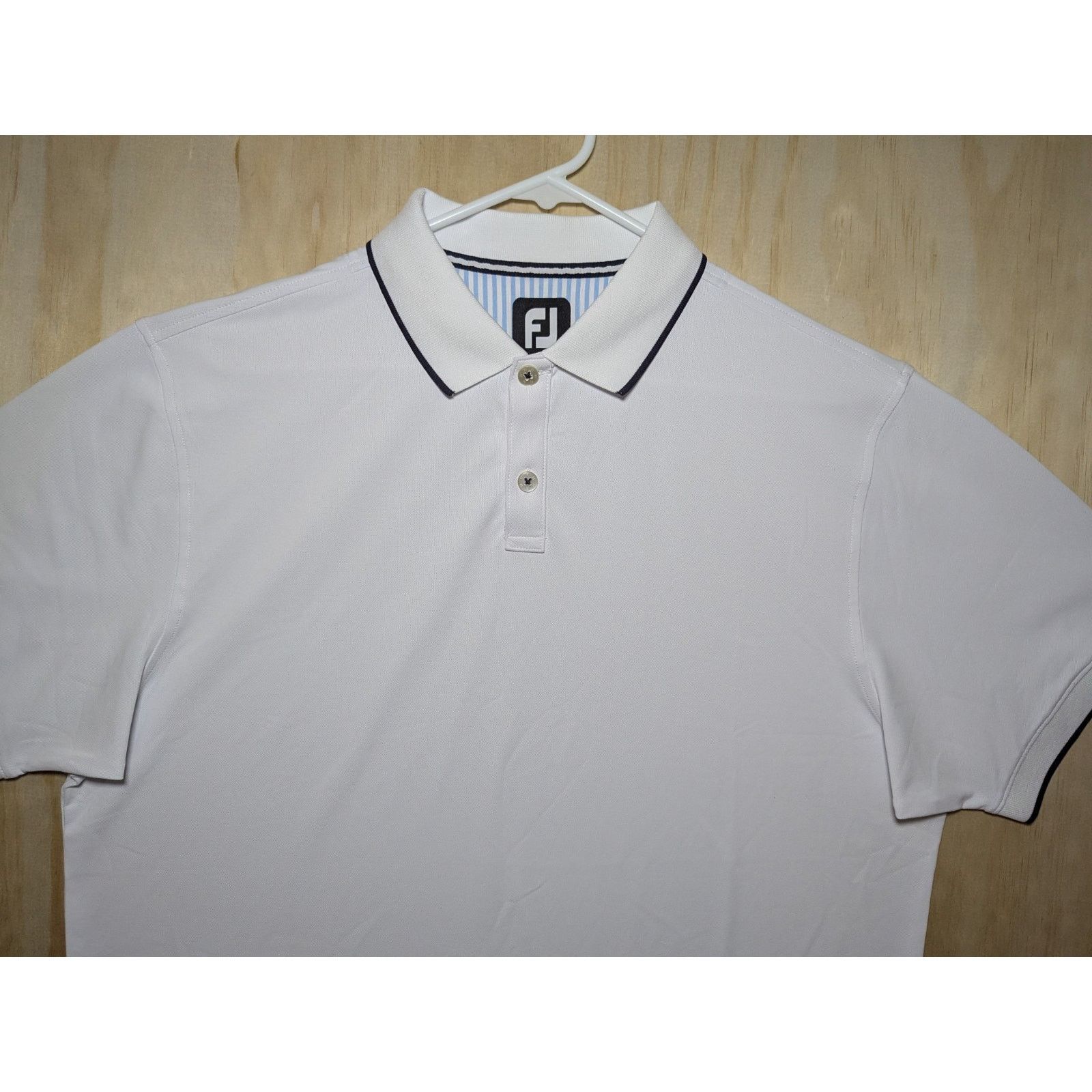 Footjoy FootJoy Men's Medium Golf Polo Shirt White Trim Athletic Size US M / EU 48-50 / 2 - 3 Thumbnail