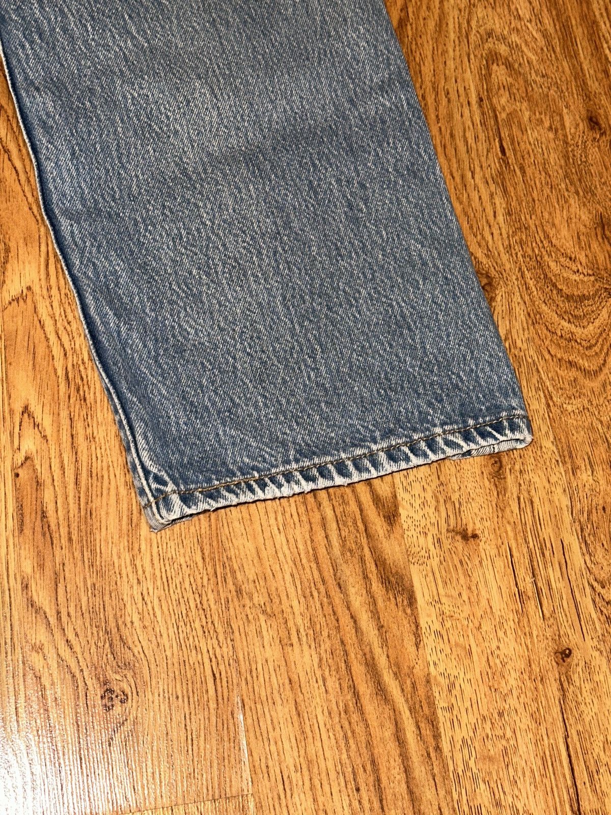 Vintage Vtg Levi's 501XX Faded Jeans Y2K 2002 Whiskering Fading Size US 34 / EU 50 - 8 Thumbnail