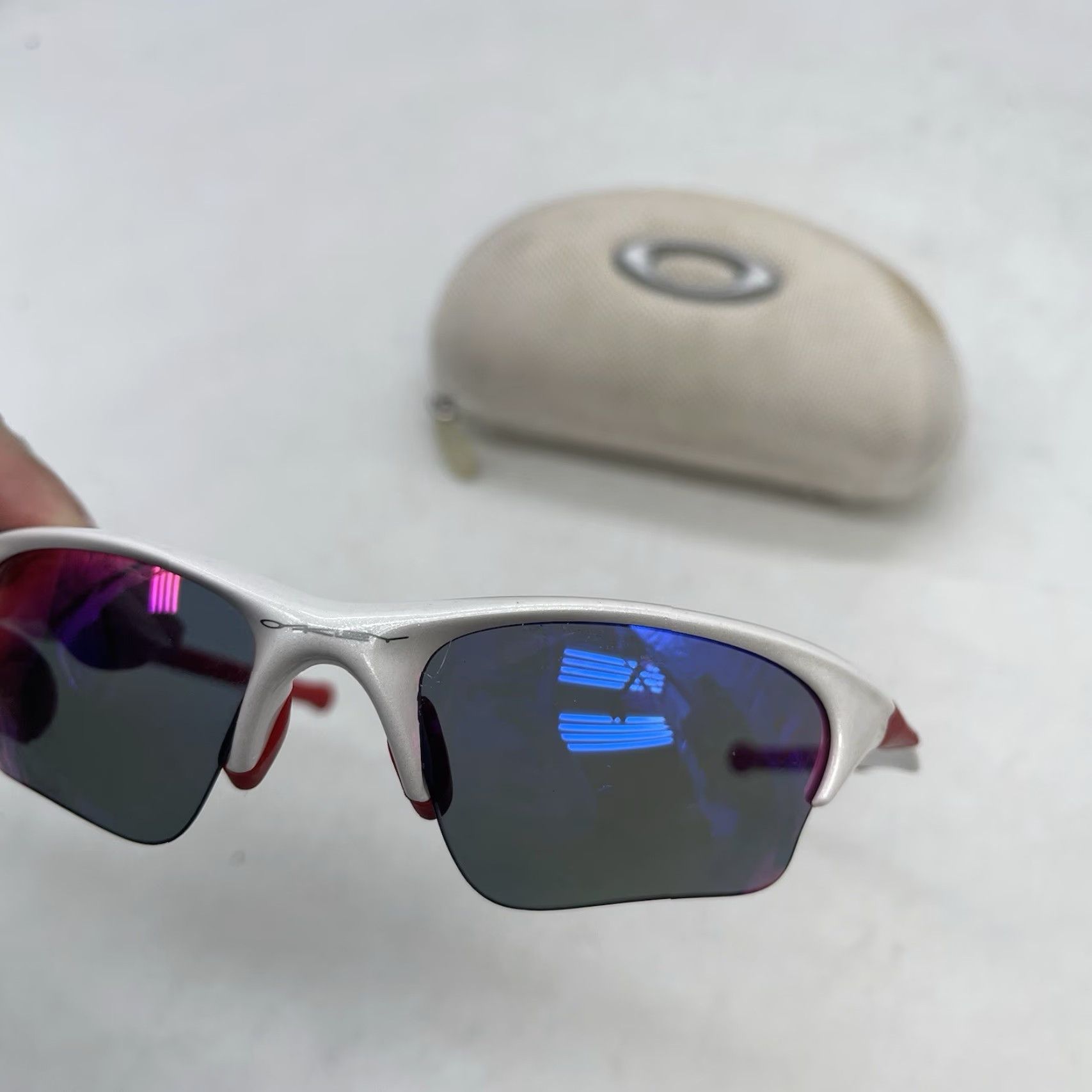 Oakley OAKLEY Sunglasses Flak White Polarized Gray Lens Case Good Condition Read Size ONE SIZE - 2 Thumbnail