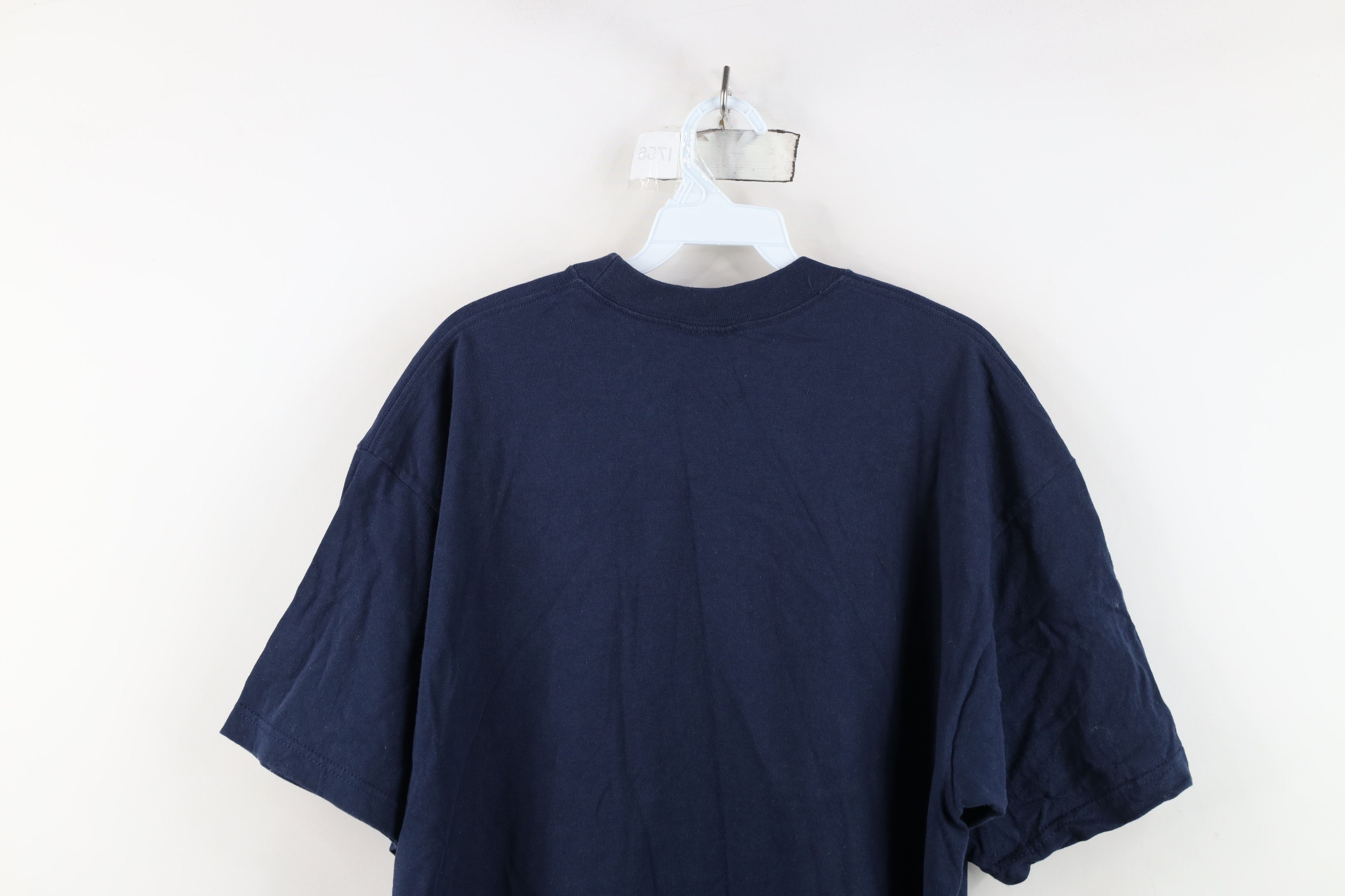 Reebok Vintage 90s Y2K Reebok Spell Tribal Flower T-Shirt Navy Blue Size US L / EU 52-54 / 3 - 13 Thumbnail