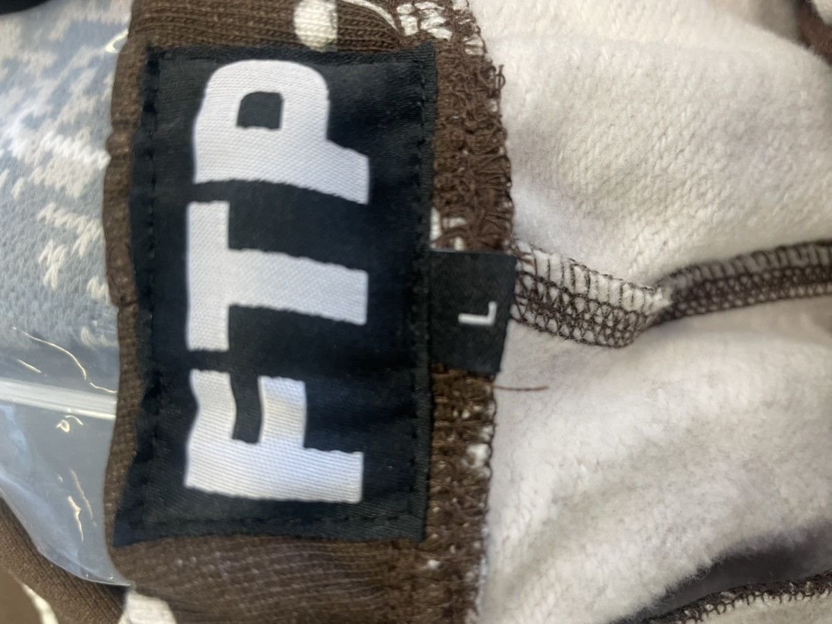Fuck The Population FTP Sweats Size US 34 / EU 50 - 2 Thumbnail
