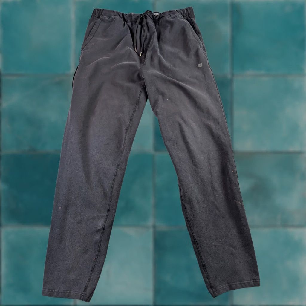 Vintage Mack Weldon ACE Sweatpant Sweatpants Men's 2XL Gray Pockets Tapered Athletic Athleisure Modern Jogging Running Gym Casual Activewear Casual Mens Size US 39 - 1 Thumbnail