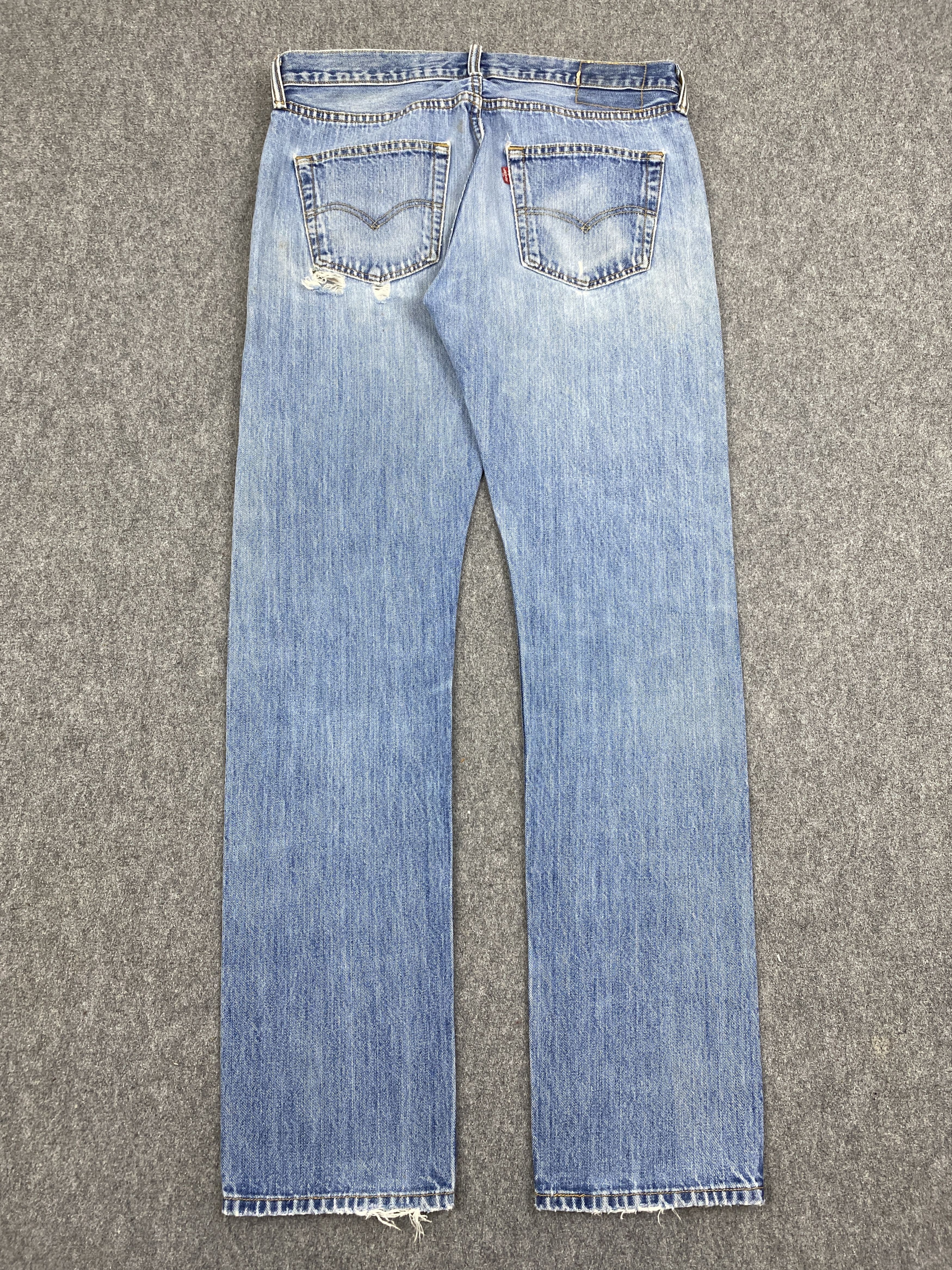 Levi's × Vintage Vintage Levis 501 Distressed Blue Denim Jeans DP2816 Size US 35 - 3 Thumbnail
