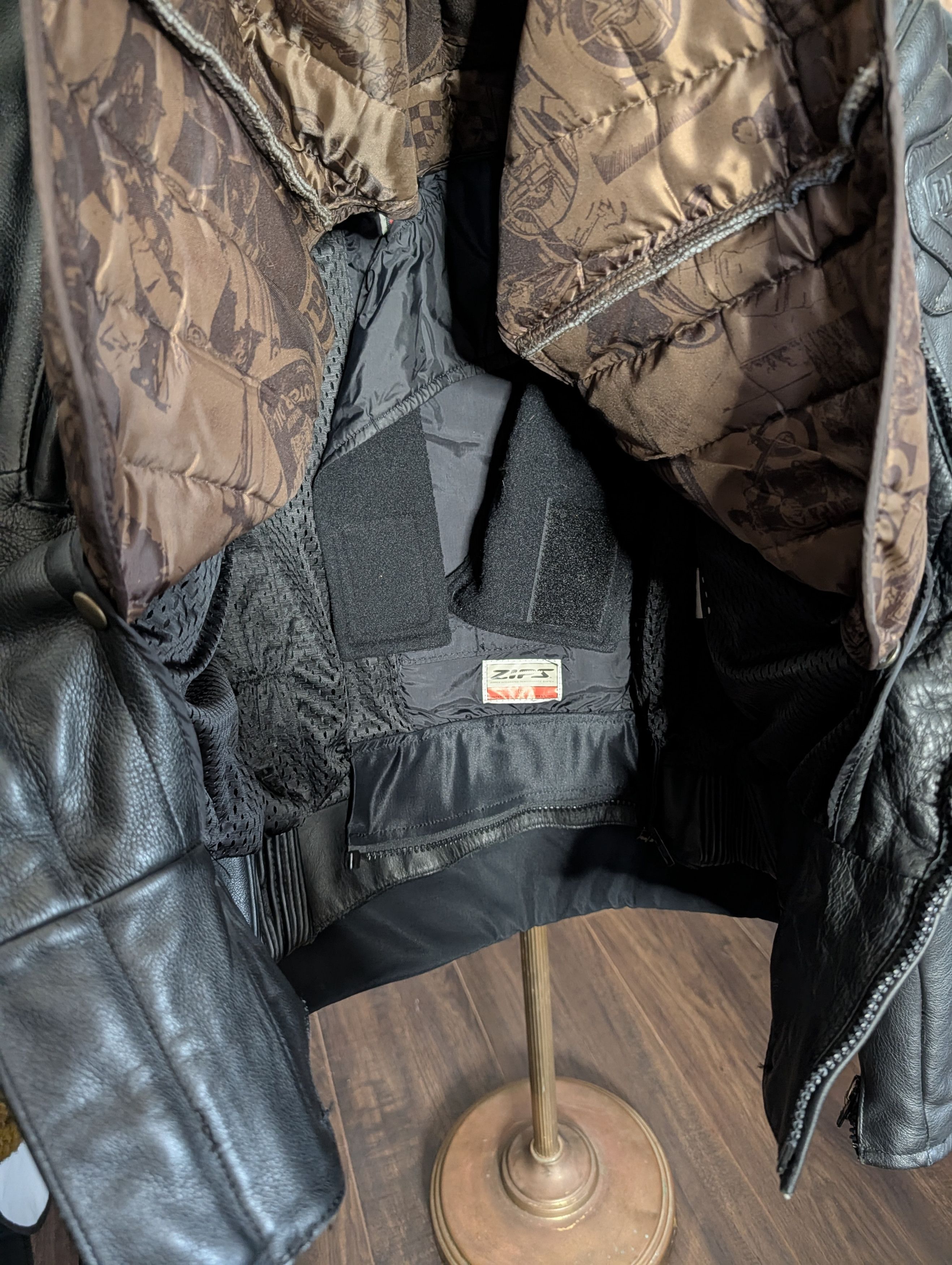 FirstGear Leather padded Thermolite lining armored moto jacket Size US XS / EU 42 / 0 - 13 Thumbnail