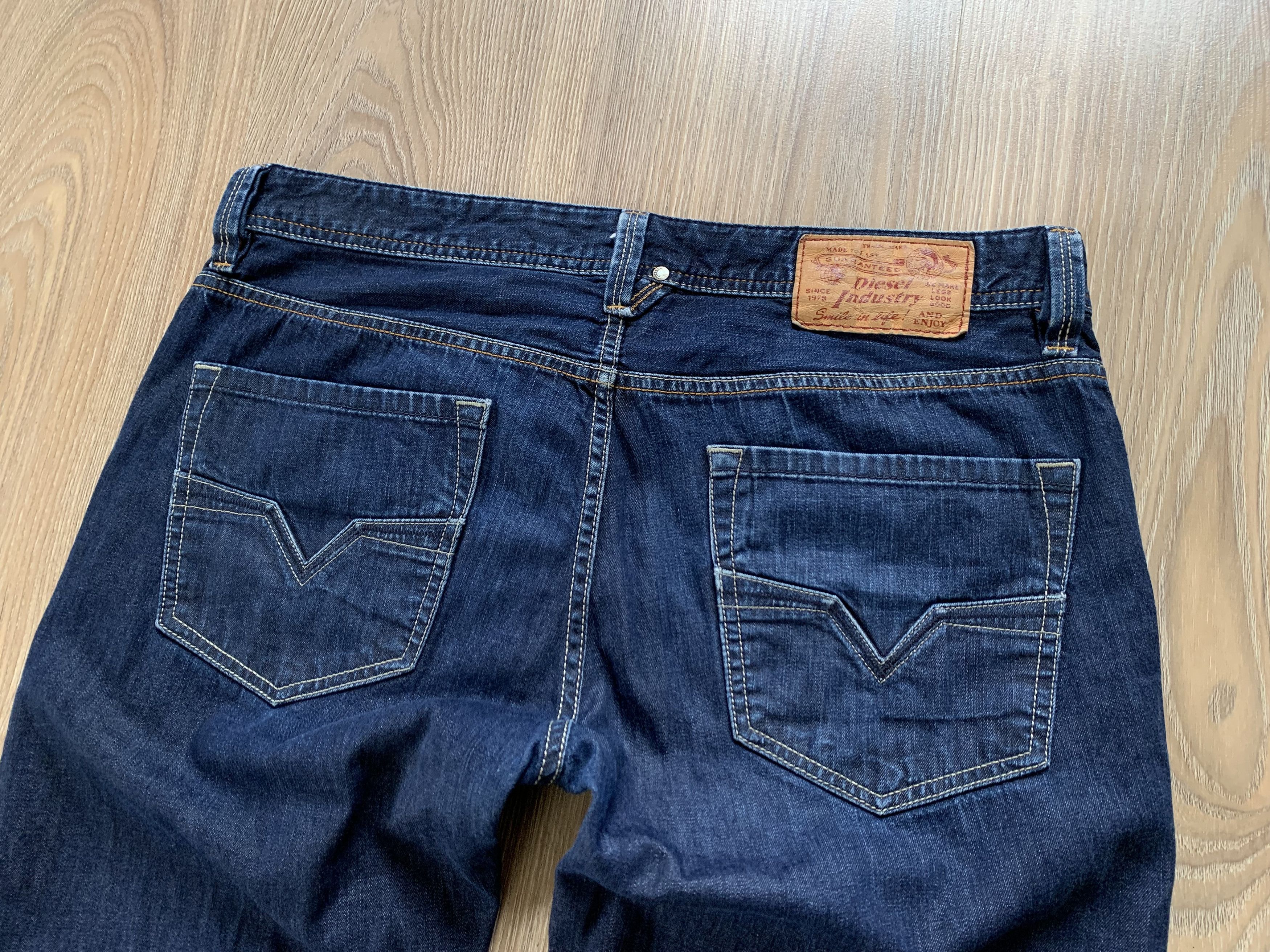Diesel × Vintage Vintage Diesel Larkee Regular Straight Jeans Size US 34 / EU 50 - 7 Thumbnail
