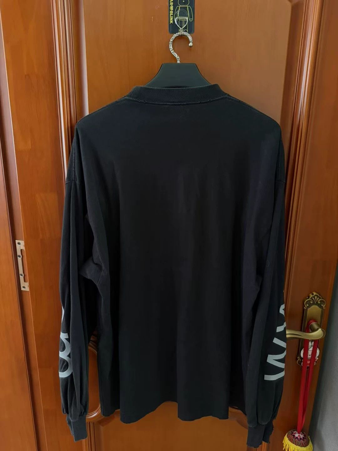 Balenciaga Balenciaga Website Embroidered Logo Long-Sleeve T-Shirt Size US L / EU 52-54 / 3 - 2 Thumbnail
