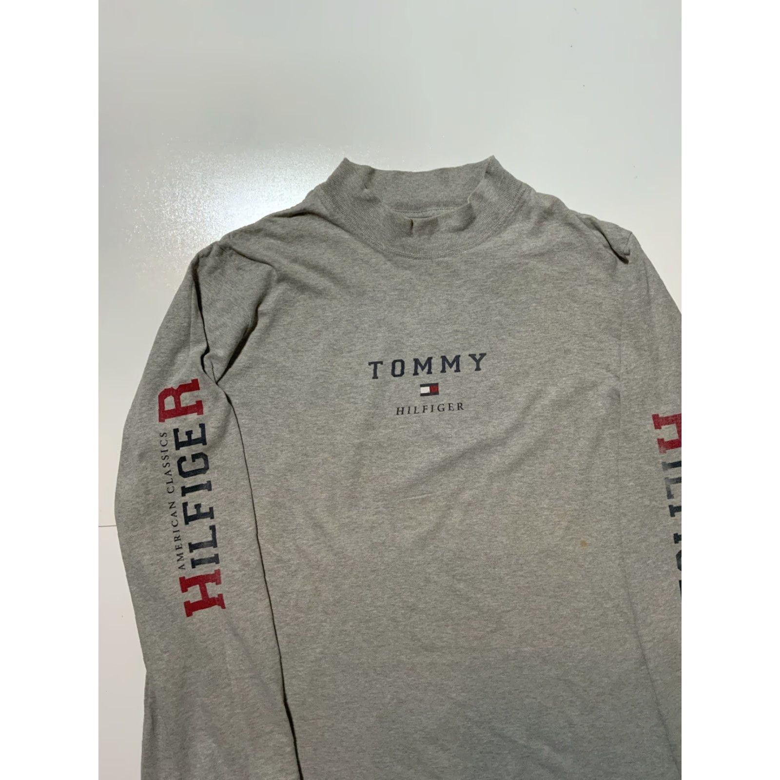 Tommy Hilfiger VINTAGE Tommy Hilfiger American Classics Mock Neck USA Made L/S T-Shirt XL Gray 90s Mens Shirt Size US XL / EU 56 / 4 - 3 Thumbnail