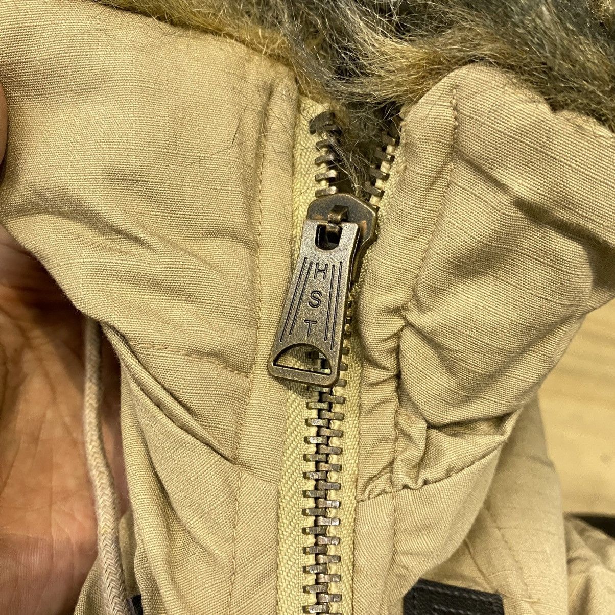 GOA Jacket Flying Man's Heavy Attached Hood N-2B Size US L / EU 52-54 / 3 - 5 Thumbnail