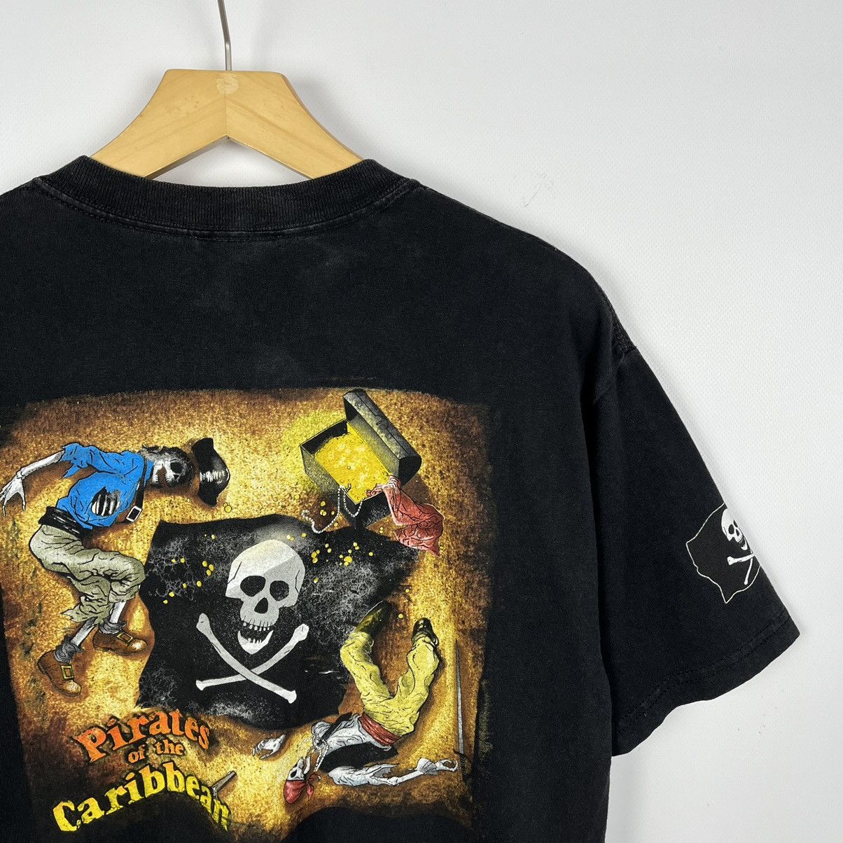 Disney Vintage Disney Pirates of the Caribbean promo movie tee 90’s Size US L / EU 52-54 / 3 - 11 Thumbnail