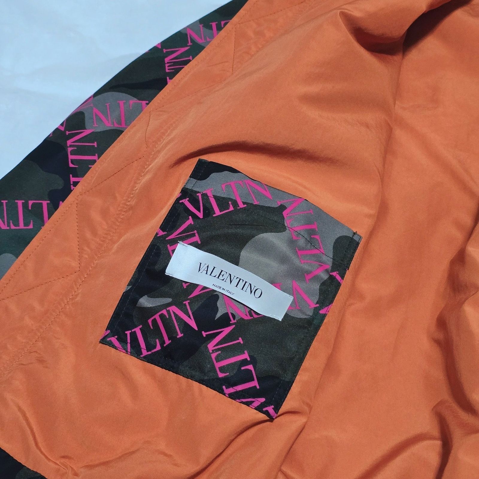 Valentino Valentino Army Camo Bomber Jacket with Pink Logo Letters Size US S / EU 44-46 / 1 - 12 Thumbnail