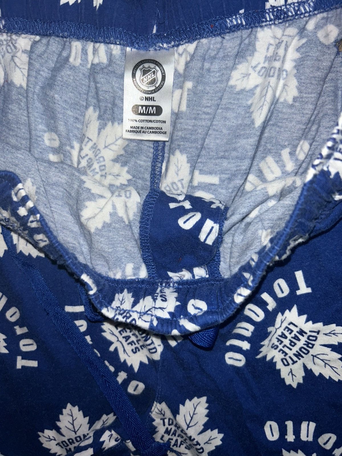 NHL Toronto Maple Leafs NHL AOP shorts Size US 32 / EU 48 - 4 Thumbnail