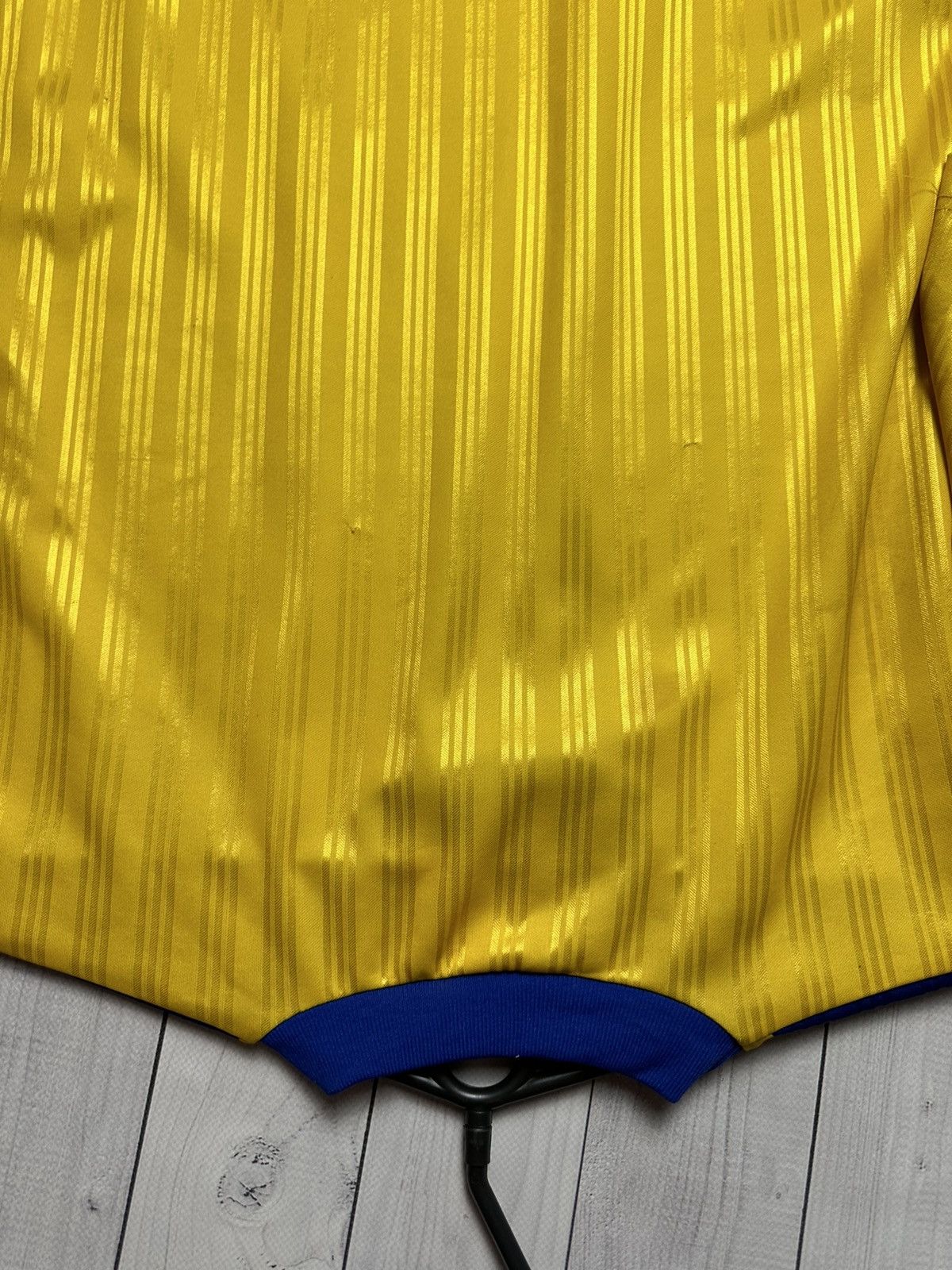 Adidas × Vintage Vintage adidas retro jersey striped size L Size US L / EU 52-54 / 3 - 7 Thumbnail