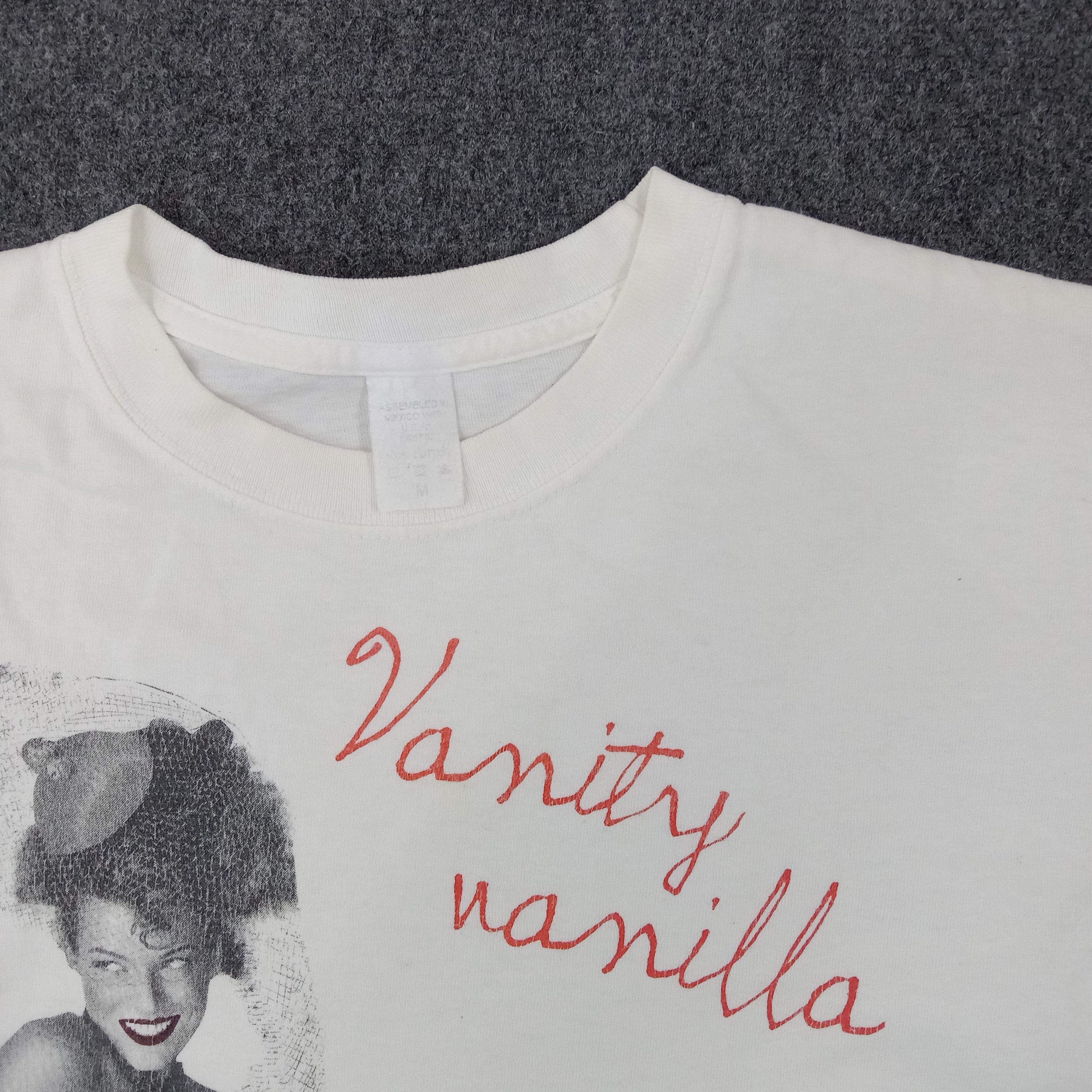 Vintage Vintage Vanity Vanilla American Naked Style Tshirt Size US M / EU 48-50 / 2 - 3 Thumbnail