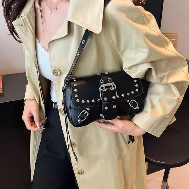 Japanese Brand Underarm Bag Vintage Style Handbag Size ONE SIZE - 11 Thumbnail