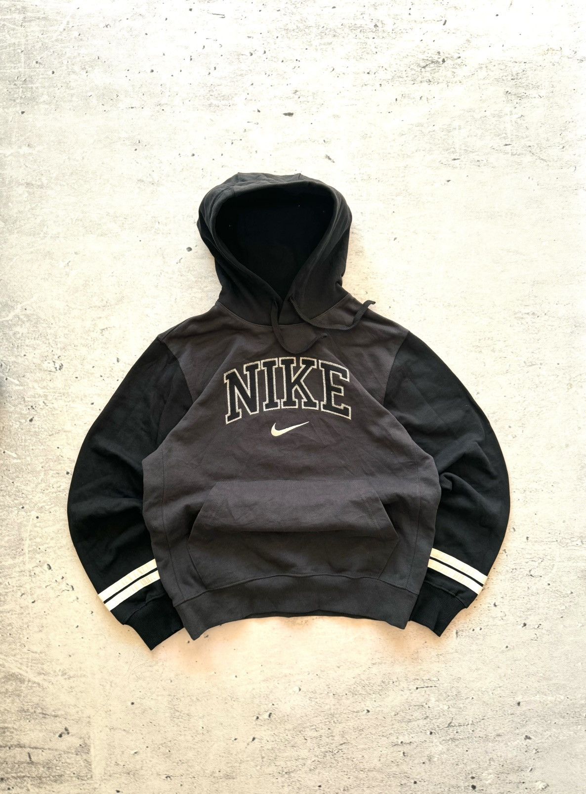 Nike × Vintage NIKE VINTAGE CENTER LOGO OVERSIZE BOXY HOODIE Size US S / EU 44-46 / 1 - 1 Thumbnail