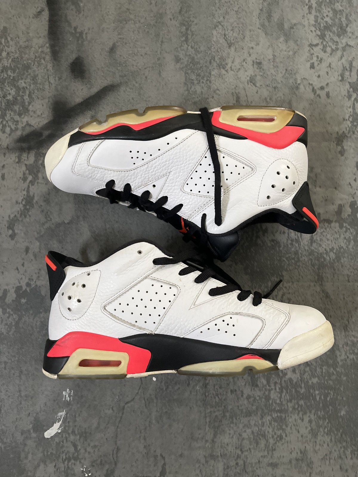 Jordan Brand Air Jordan 6 Low White Infrared (304401-123) – Men’s Size 8 Size US 8 / EU 41 - 1 Thumbnail