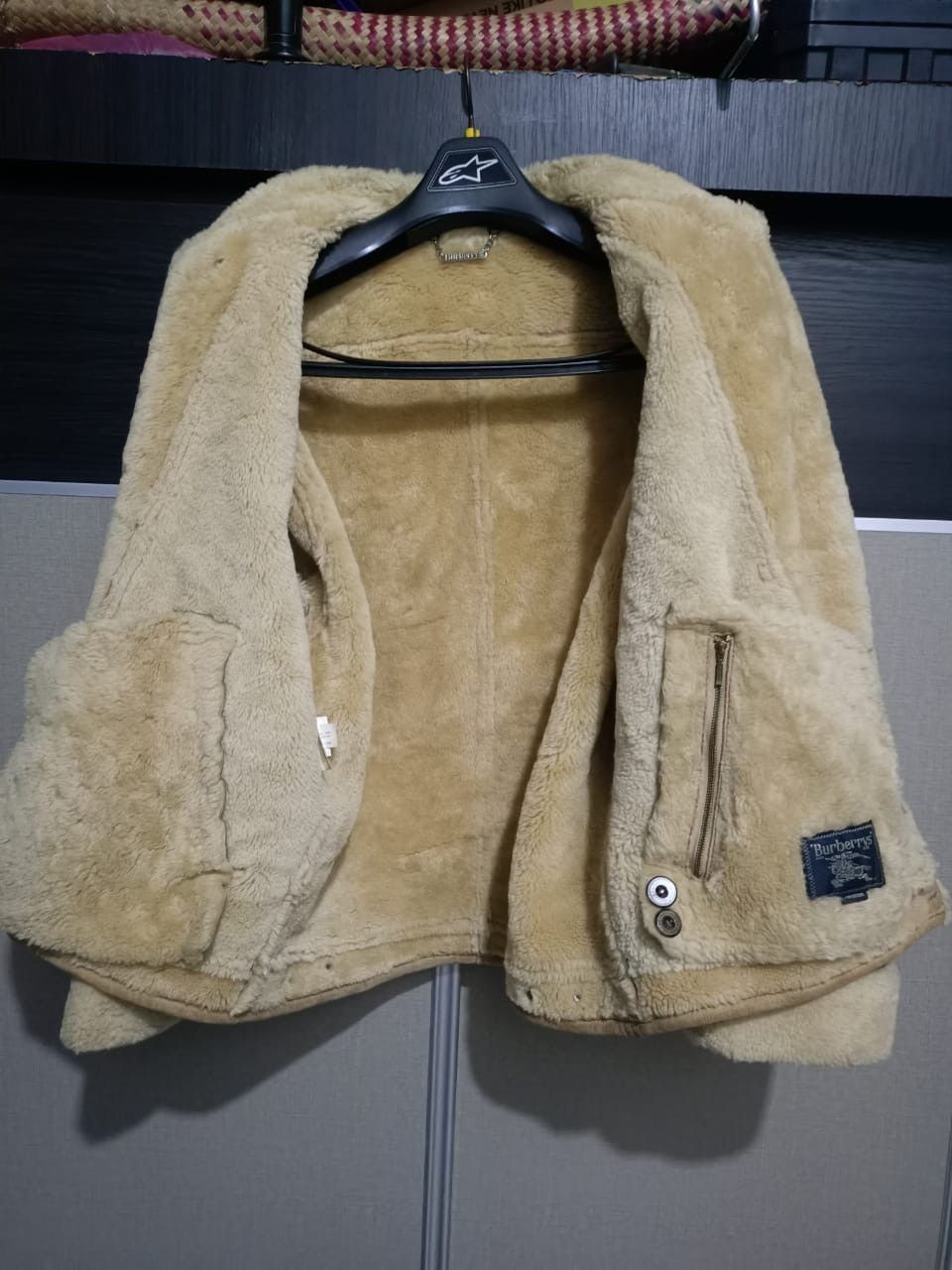Burberry Burberrys’ Shearling Sheepskin Jacket –Made in Japan (1990s) Size US M / EU 48-50 / 2 - 9 Thumbnail