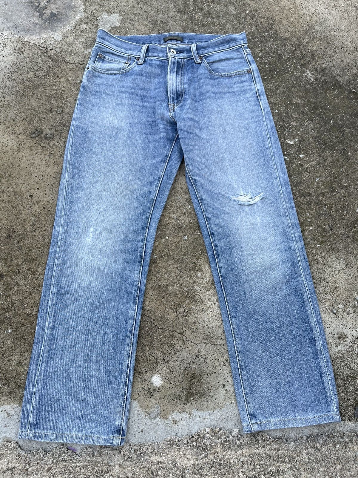🔥 Japanese Brands Uniqlo Distressed Denim W30🔥