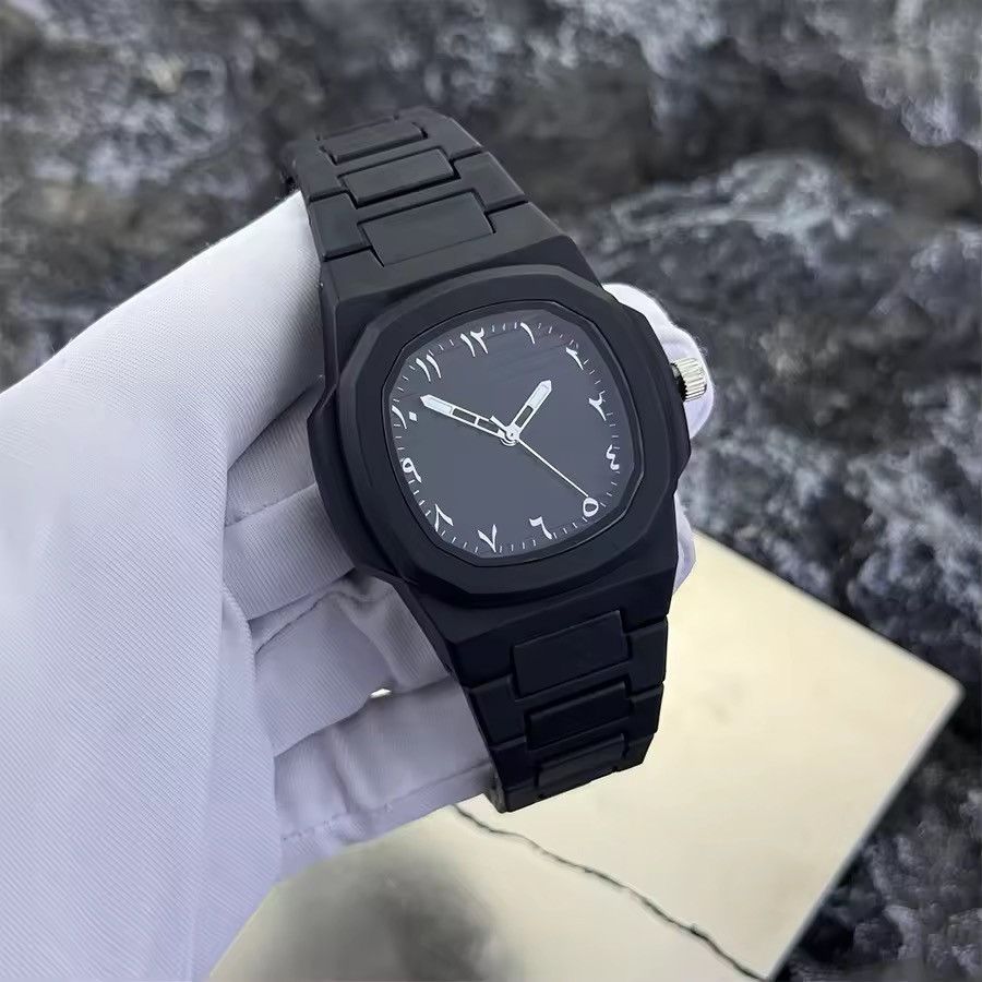 Vintage Arabic Numerals Dial Watch Size ONE SIZE - 1 Thumbnail