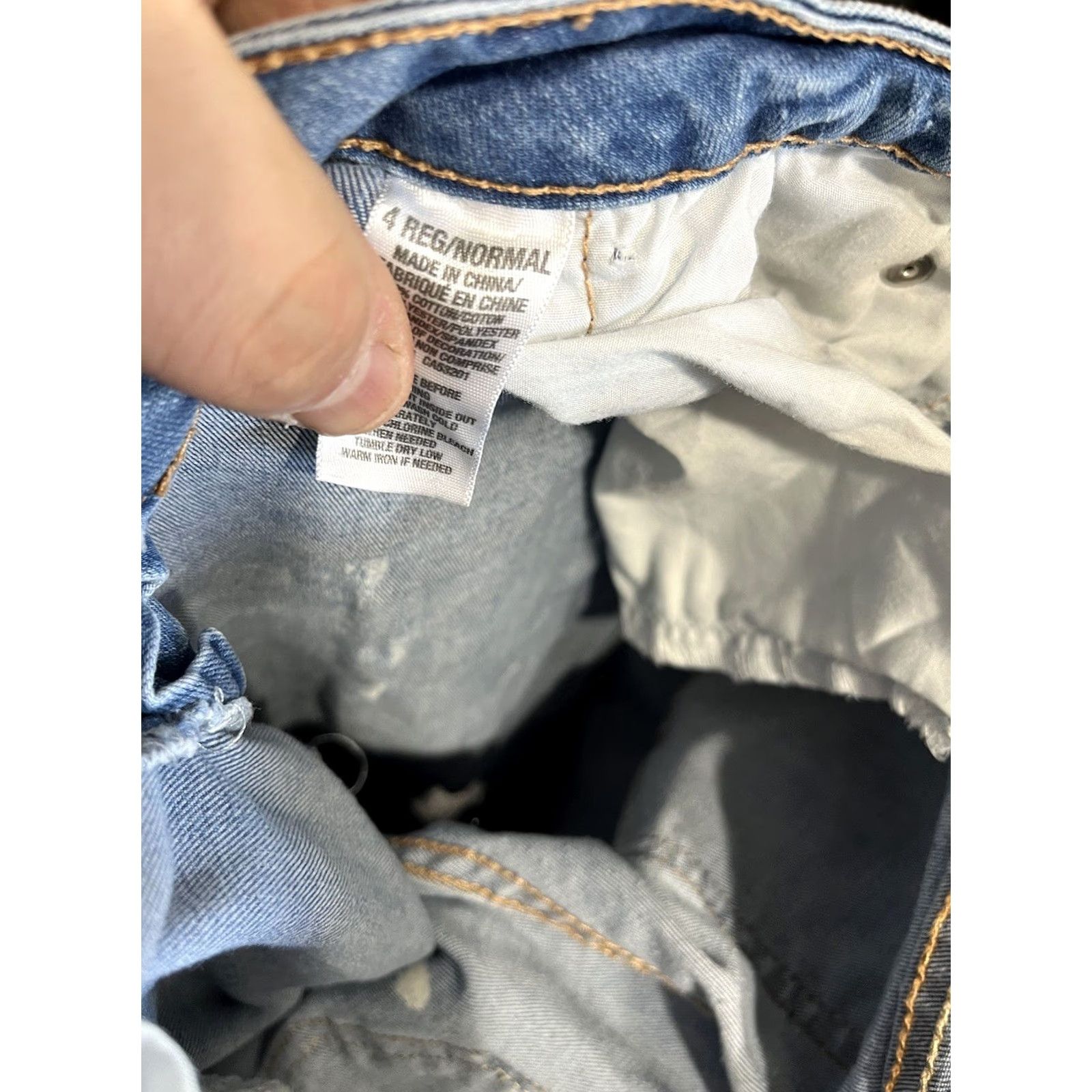 Aeropostale Aeropostale Jeans Jegging Denim 4 Womens Regular Blue Distressed 5-Pocket Inseam 27in Mid Rise Cotton Blend Button Zipper Denim Surface Logo Size 27" / US 4 / IT 40 - 5 Thumbnail