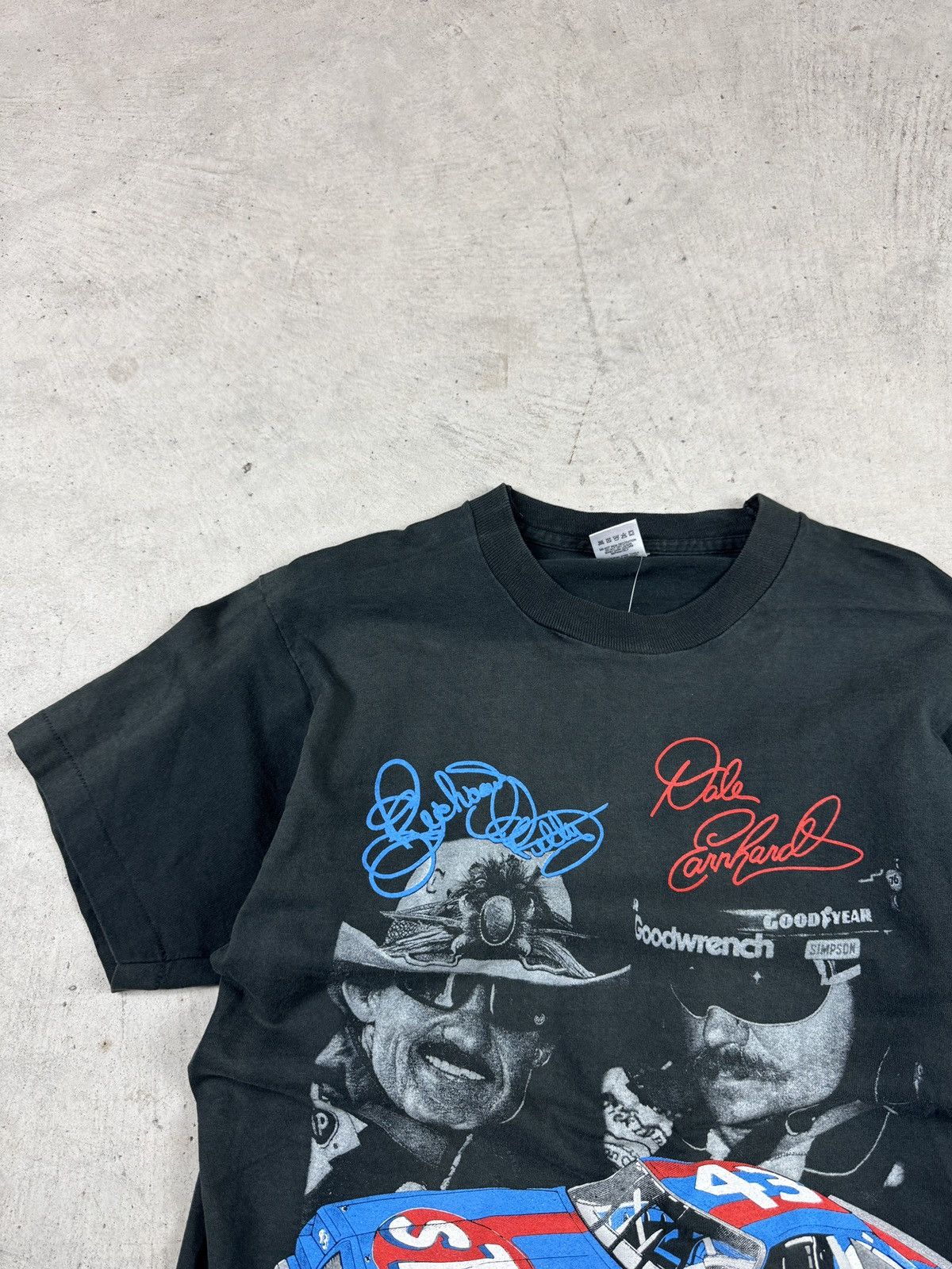 NASCAR 1990s NASCAR Petty vs Earnhardt Tee Size US M / EU 48-50 / 2 - 2 Thumbnail
